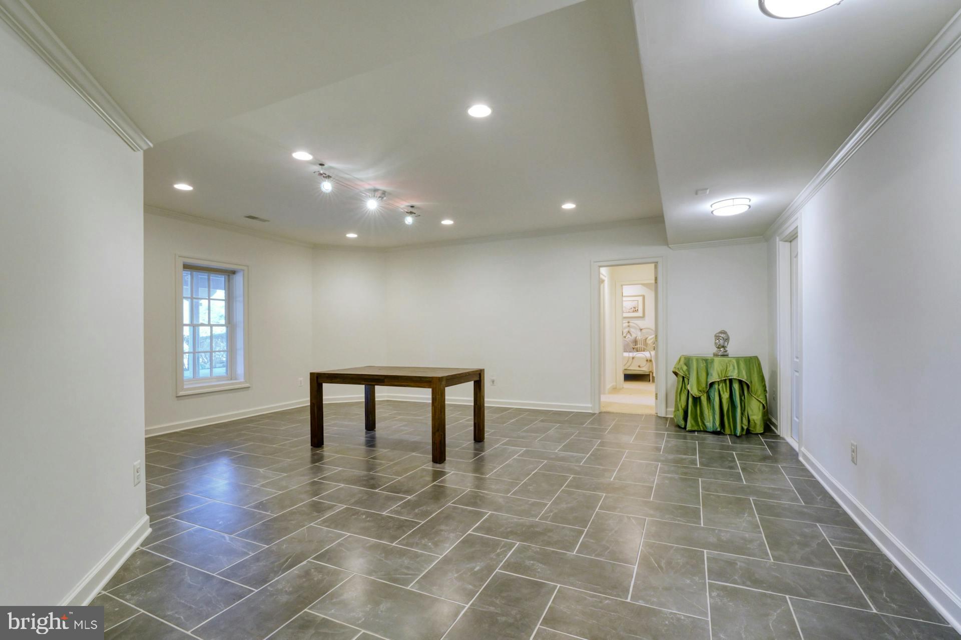 BEACON HILL - Residential