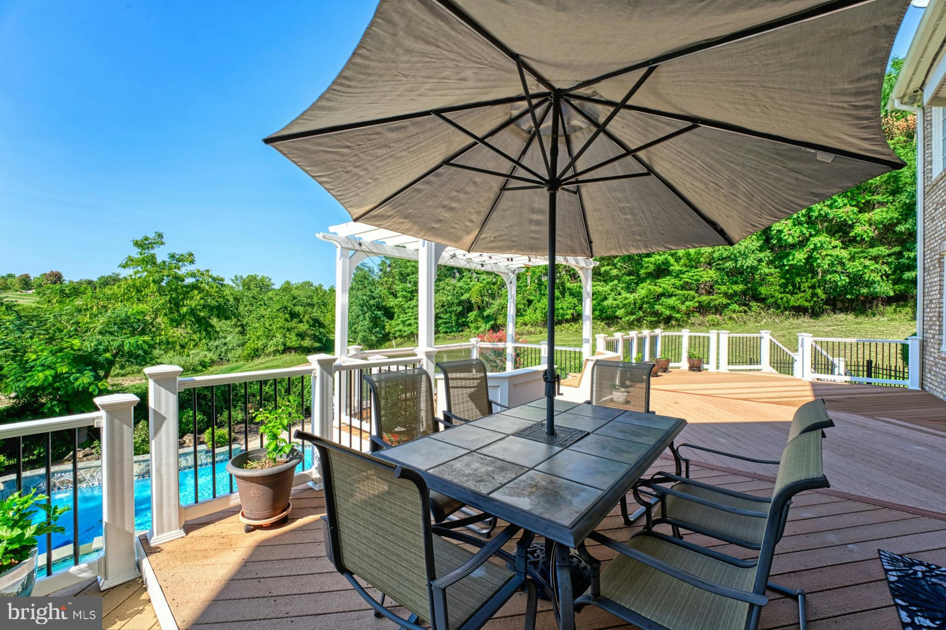 BEACON HILL - Residential