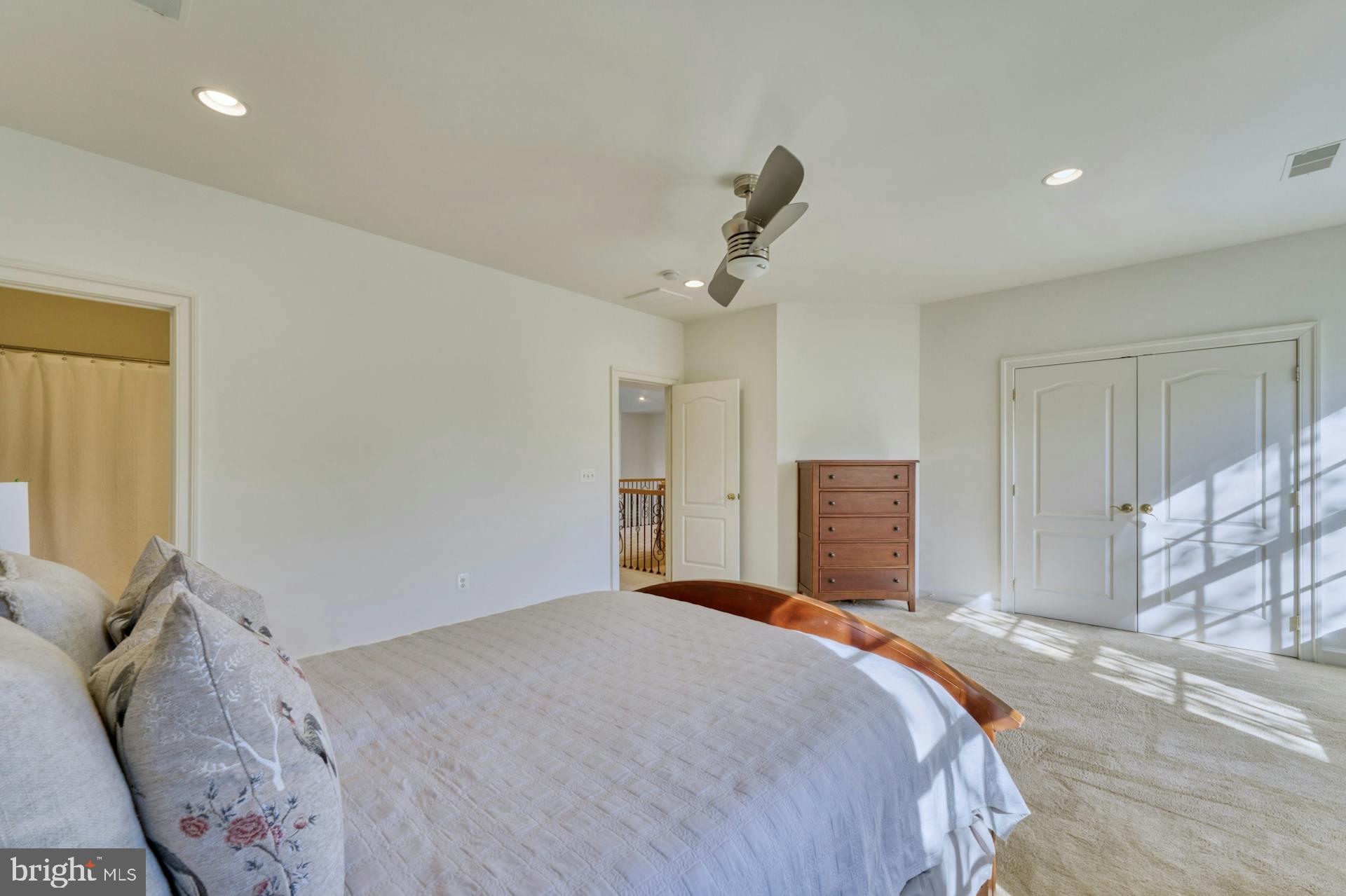 BEACON HILL - Residential