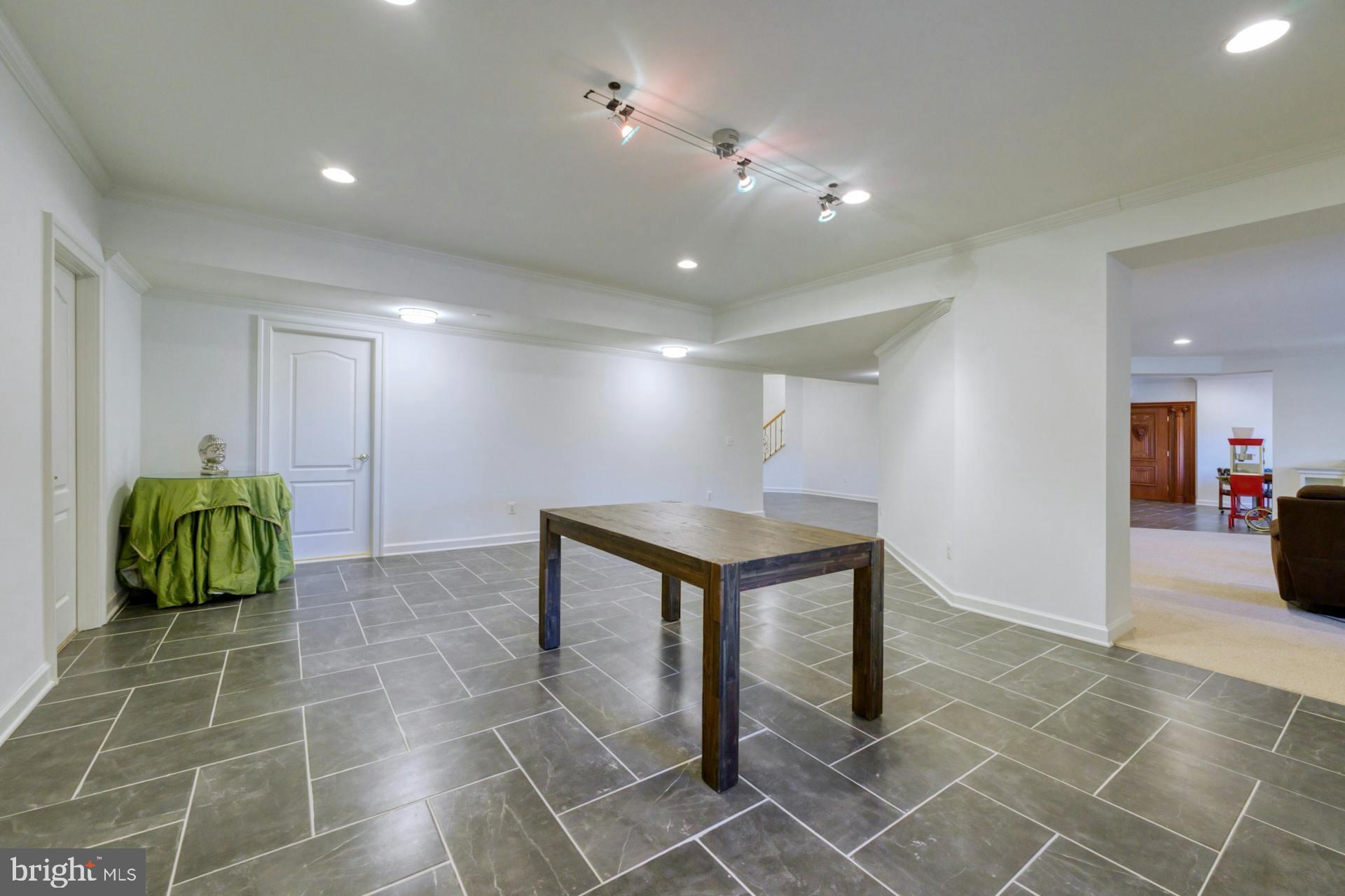 BEACON HILL - Residential