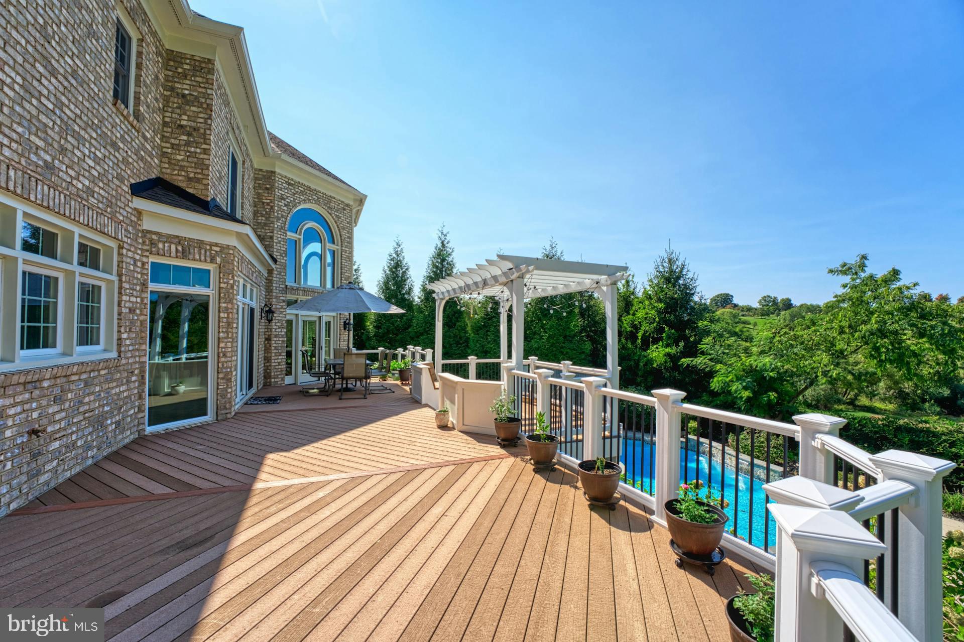 BEACON HILL - Residential