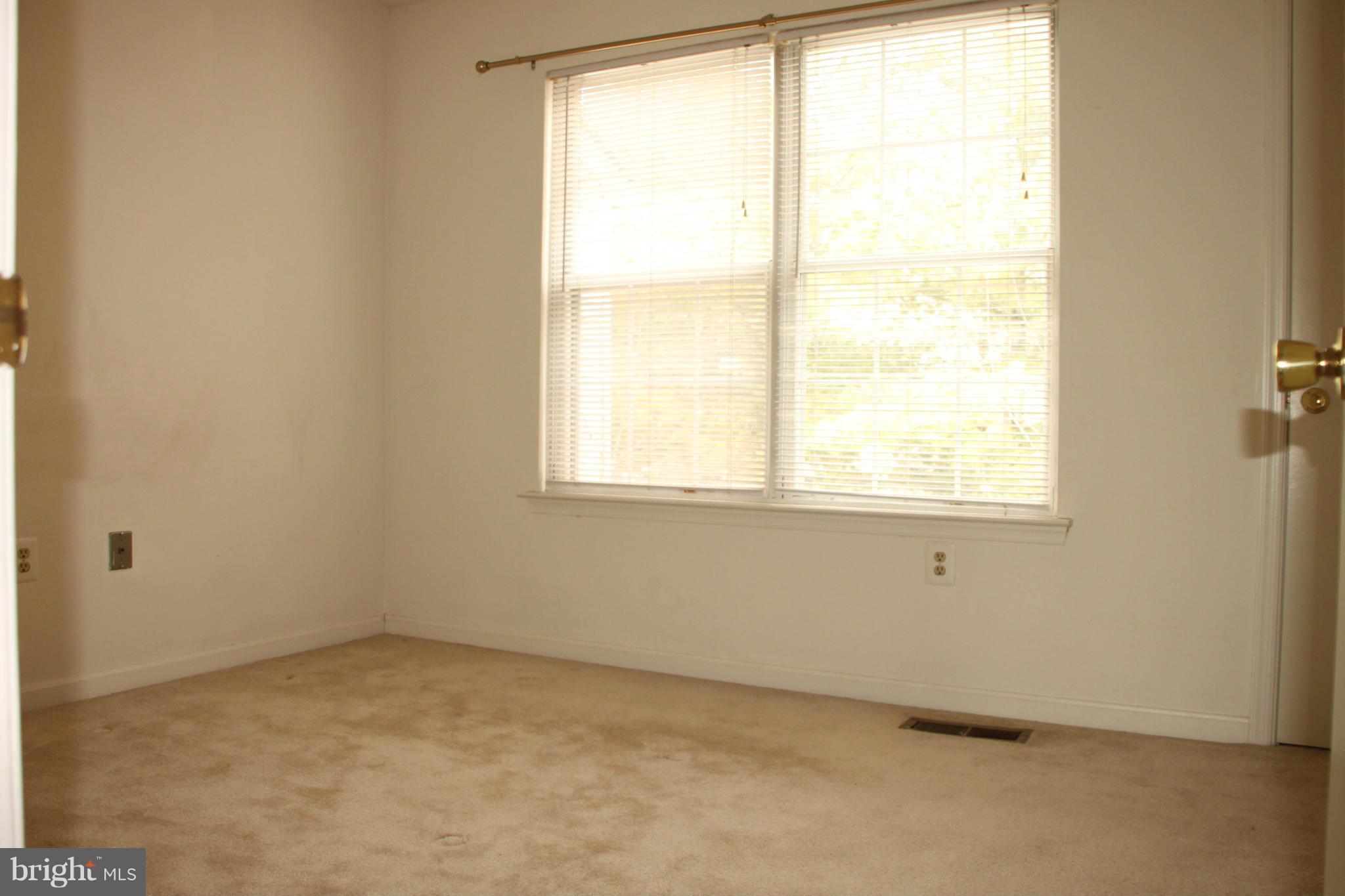 LEE LANDING PARK - Residential Lease