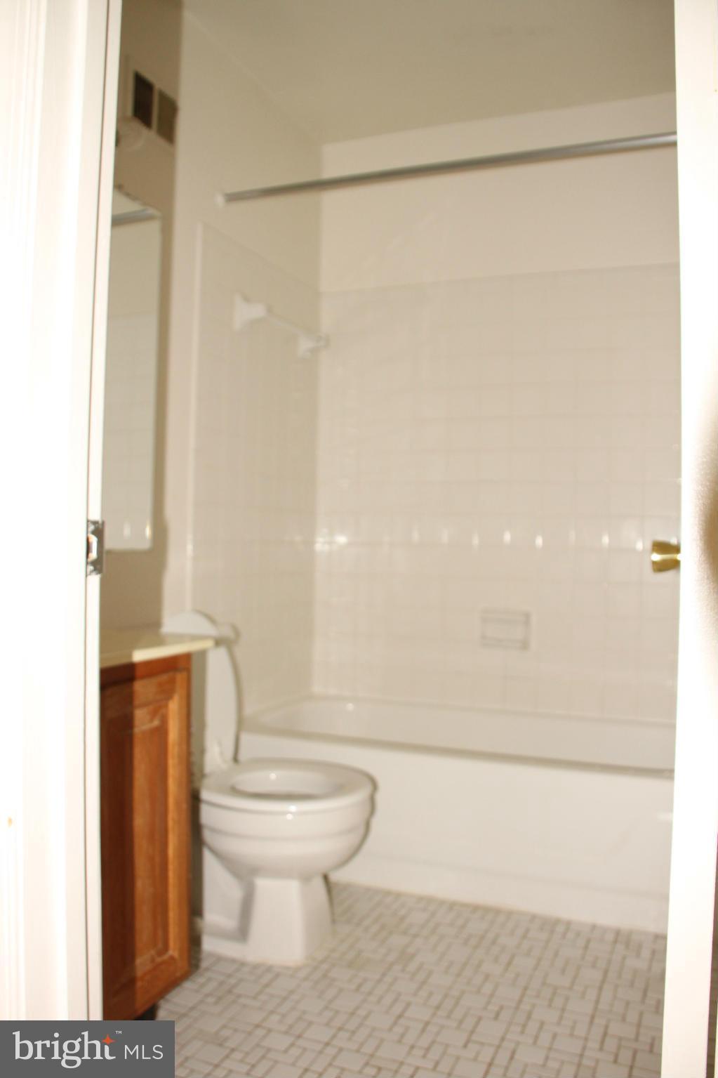 LEE LANDING PARK - Residential Lease