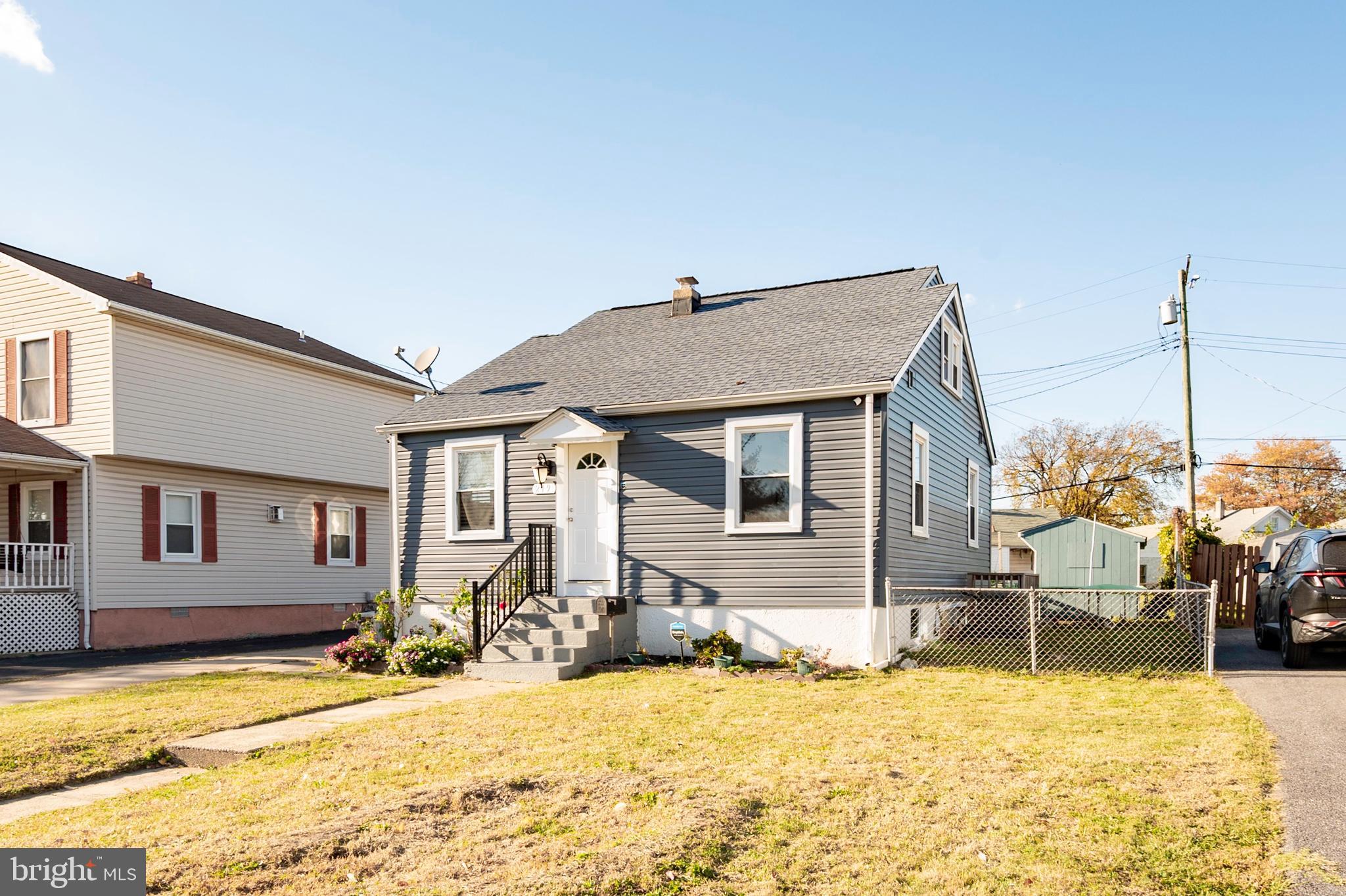 GRAY MANOR - Residential