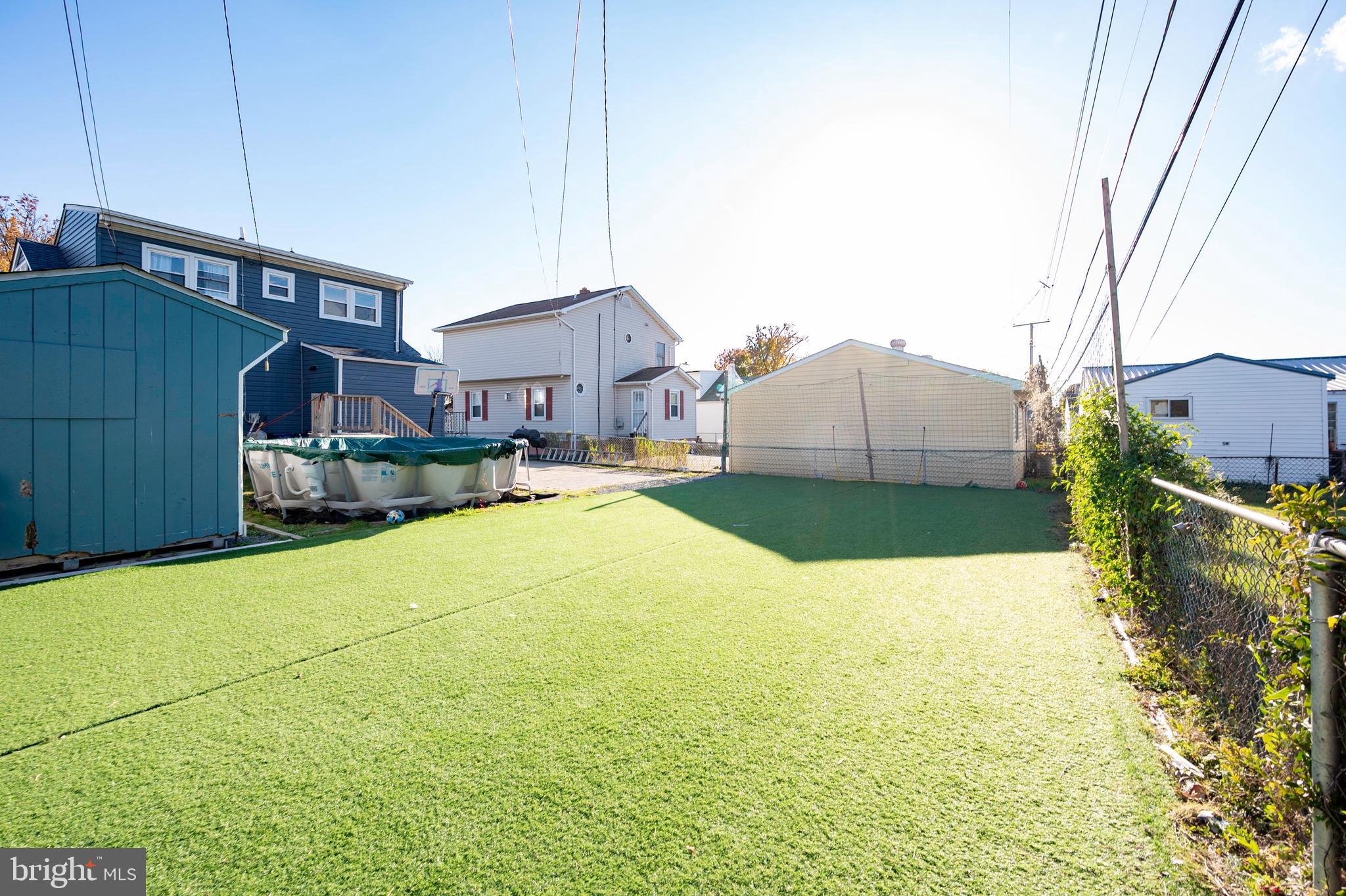 GRAY MANOR - Residential