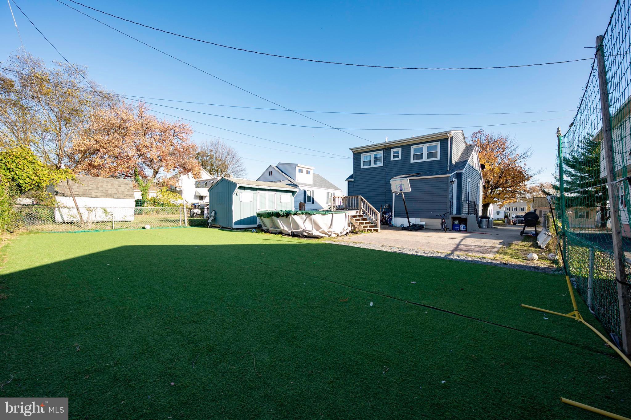 GRAY MANOR - Residential