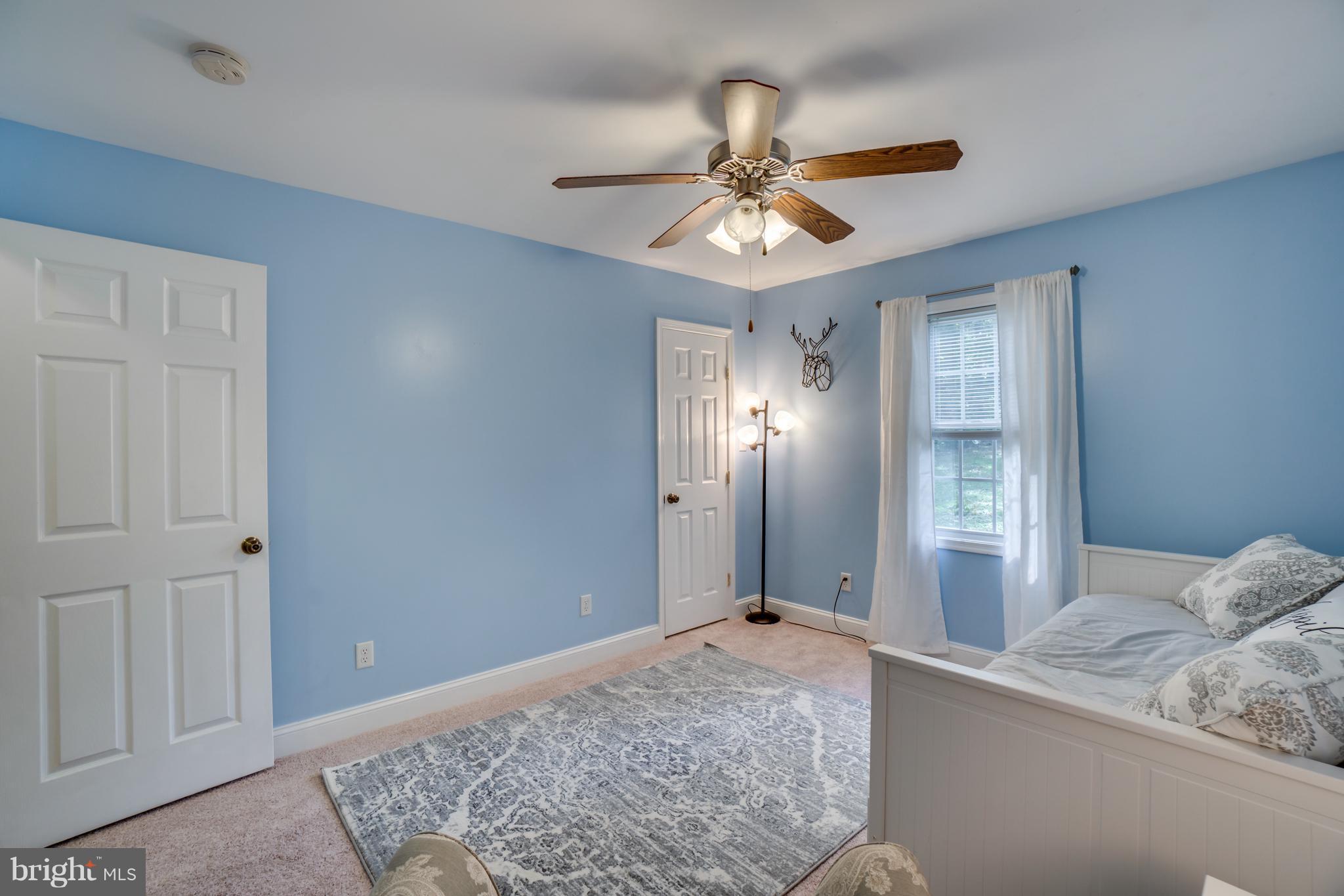 LAKE CAROLINE - Residential