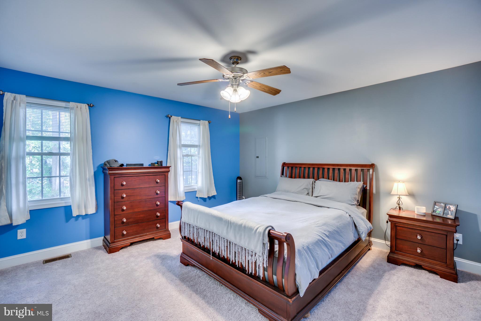 LAKE CAROLINE - Residential