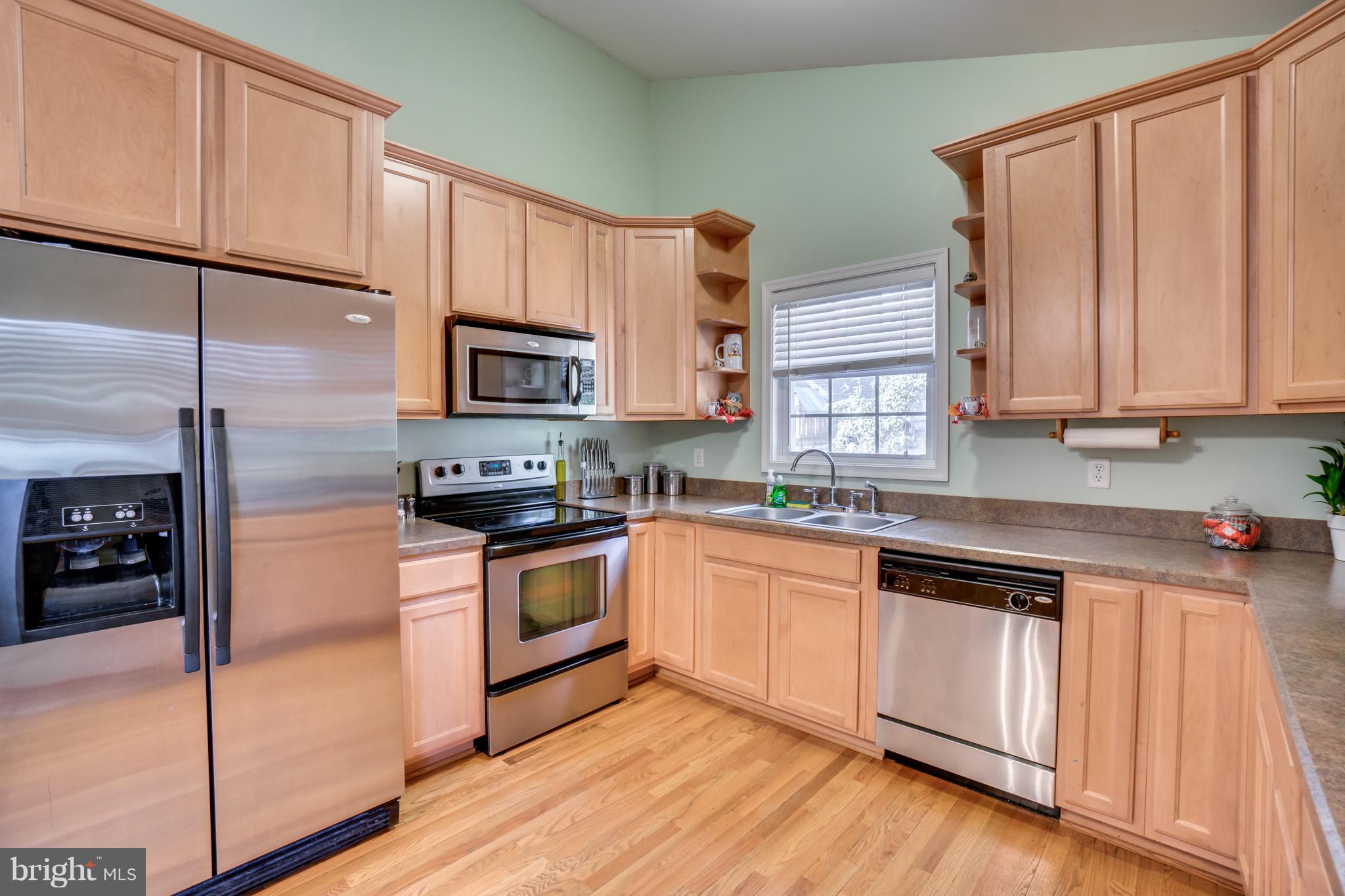 LAKE CAROLINE - Residential