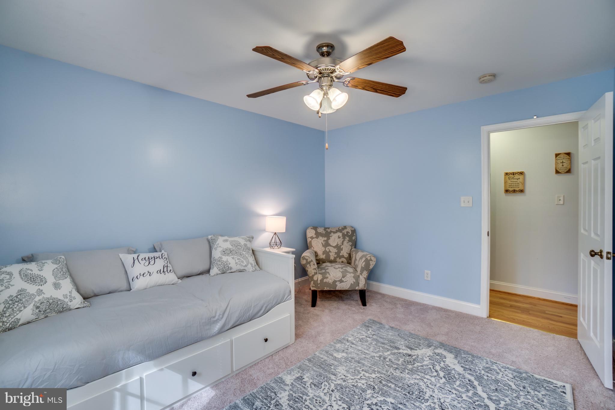 LAKE CAROLINE - Residential