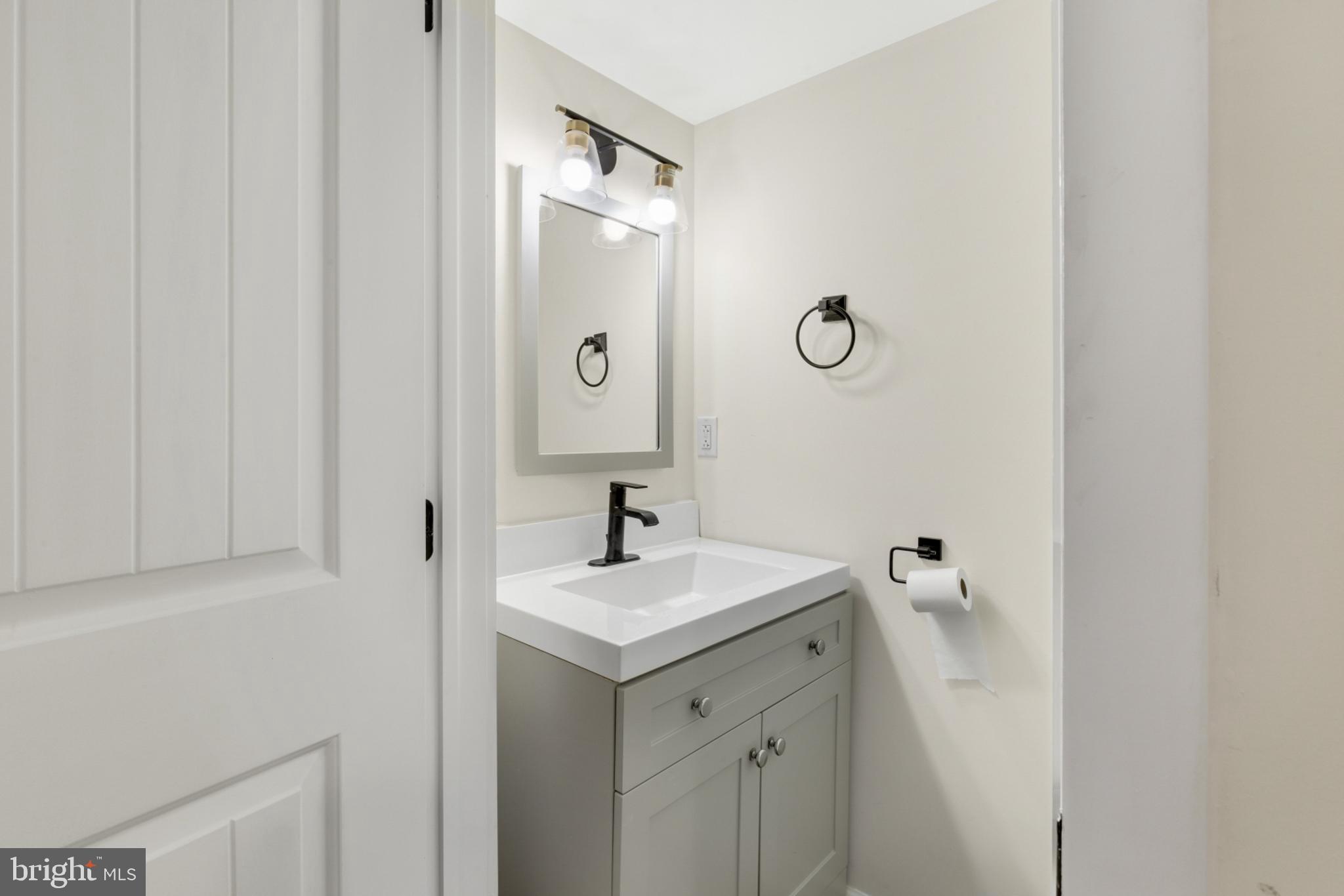 OLDE KENSINGTON - Residential Lease