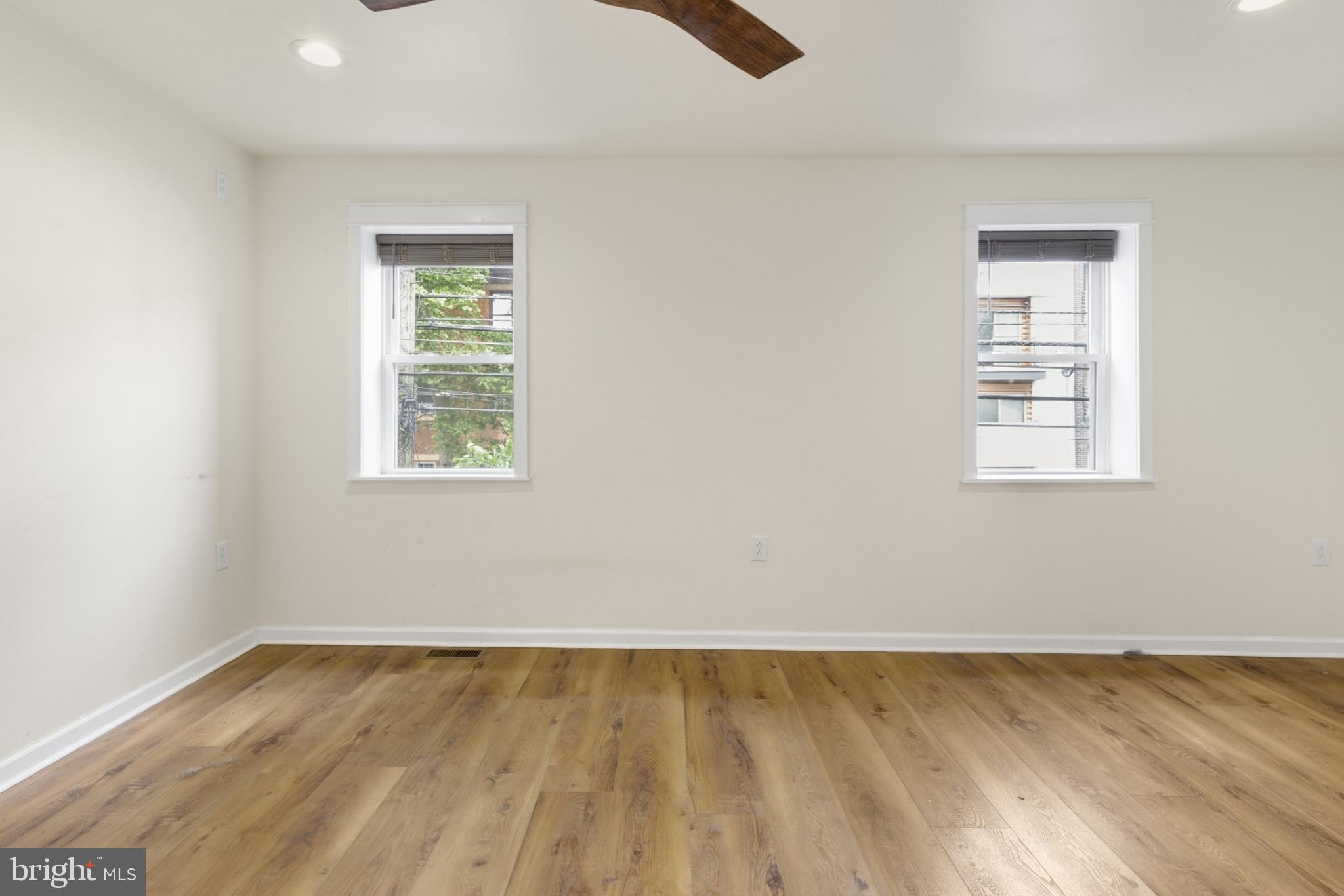 OLDE KENSINGTON - Residential Lease