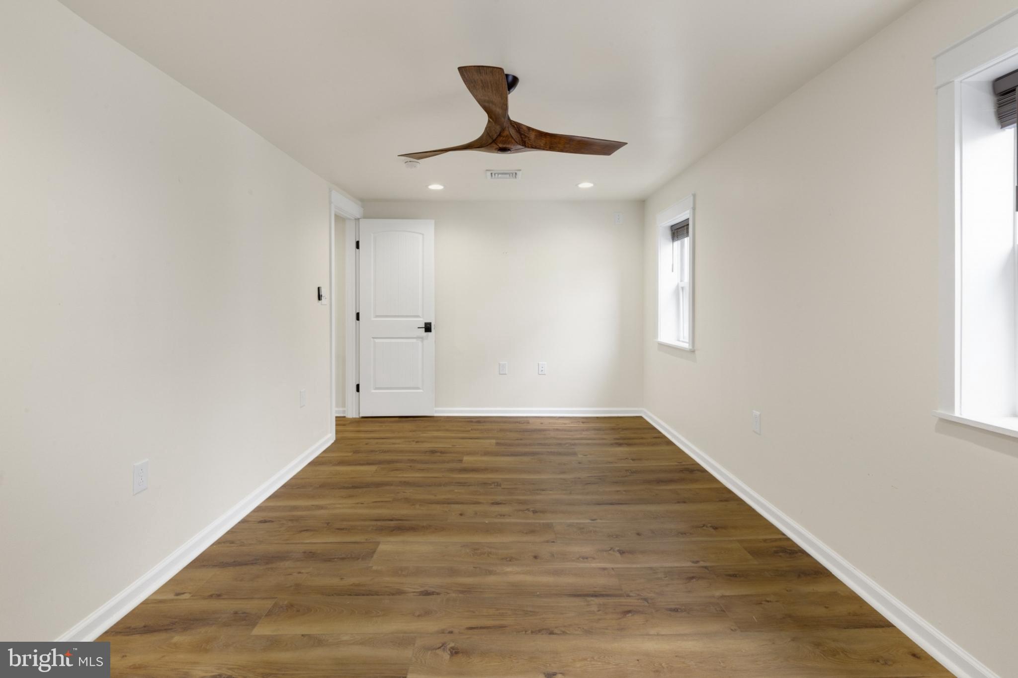 OLDE KENSINGTON - Residential Lease