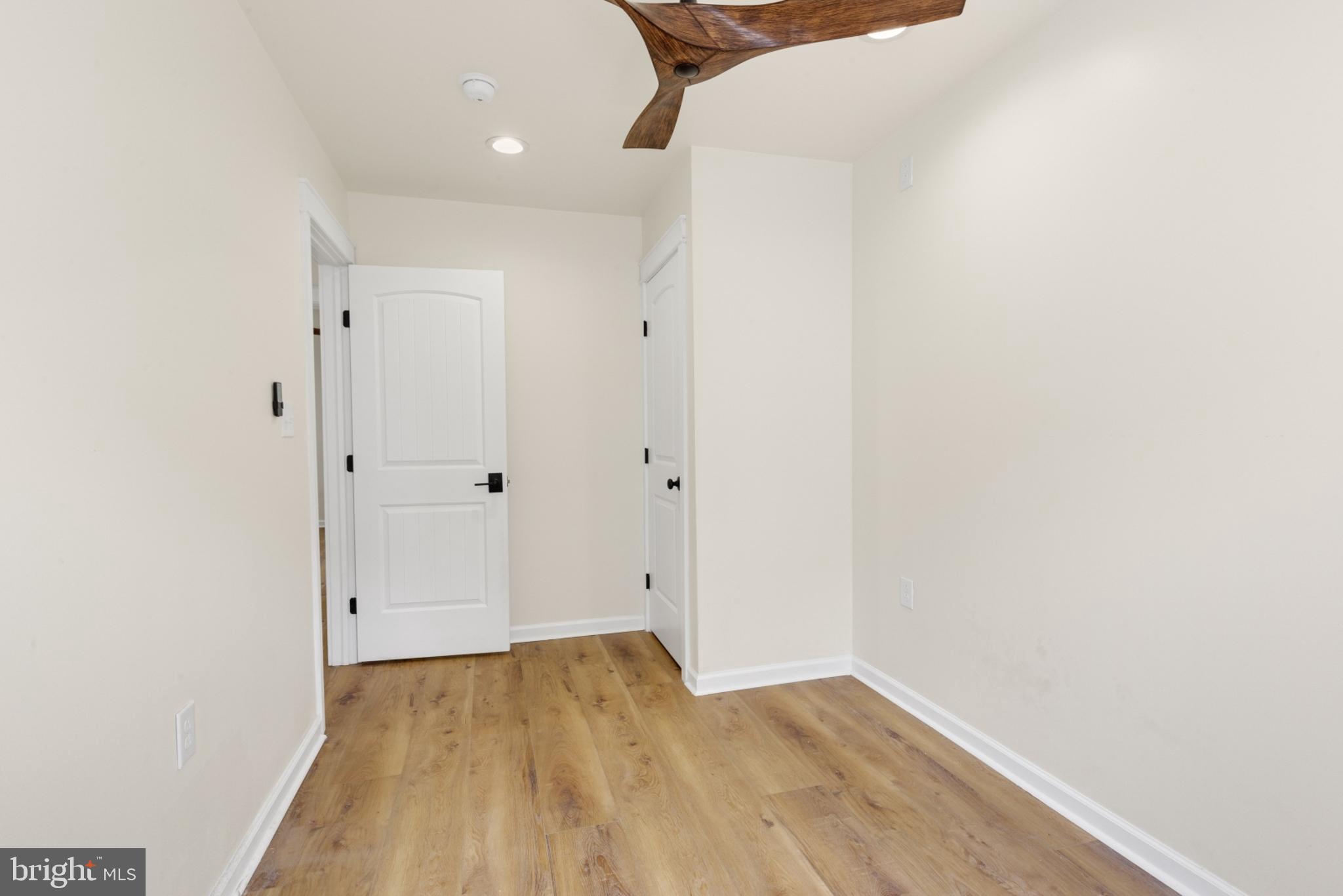 OLDE KENSINGTON - Residential Lease