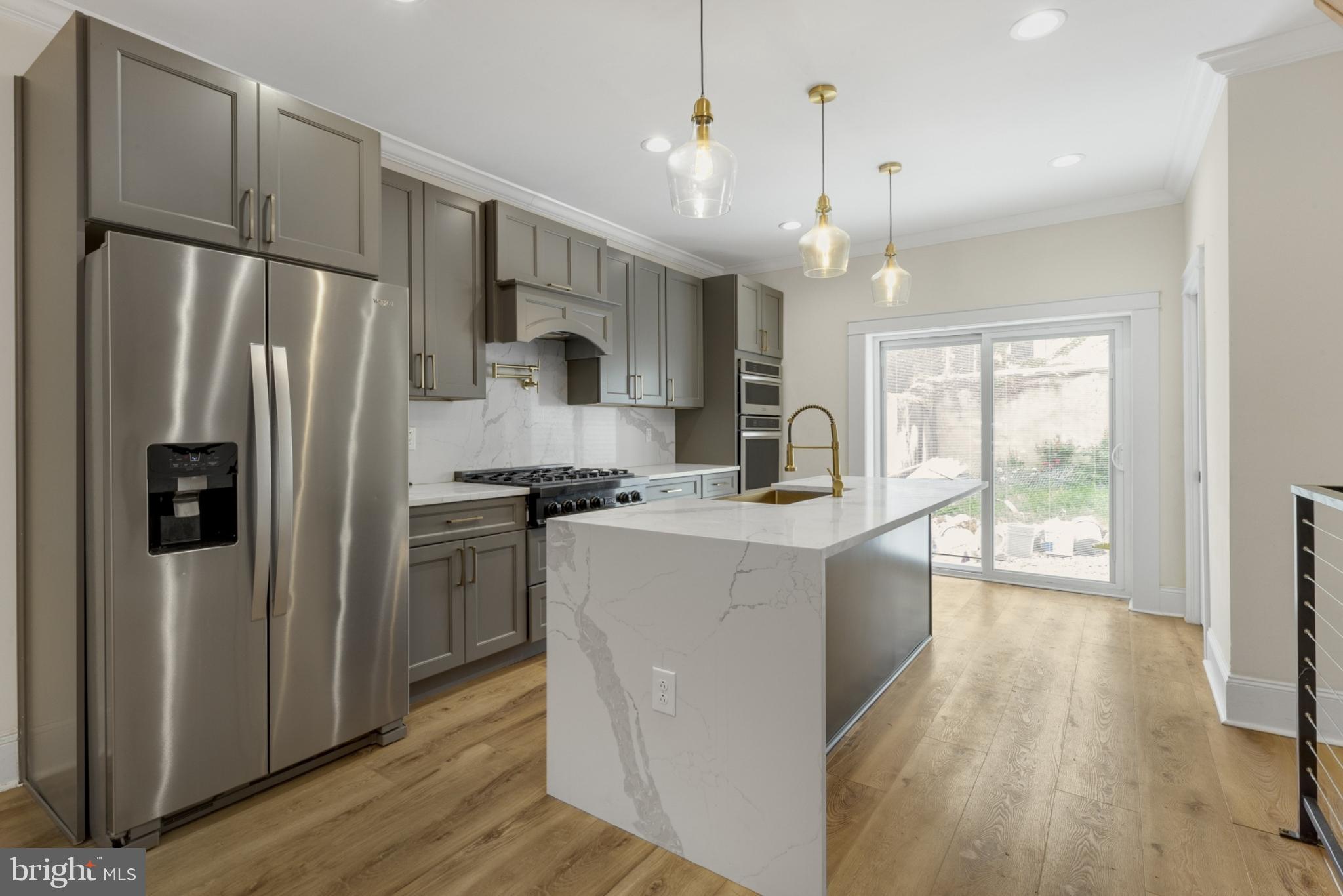 OLDE KENSINGTON - Residential Lease