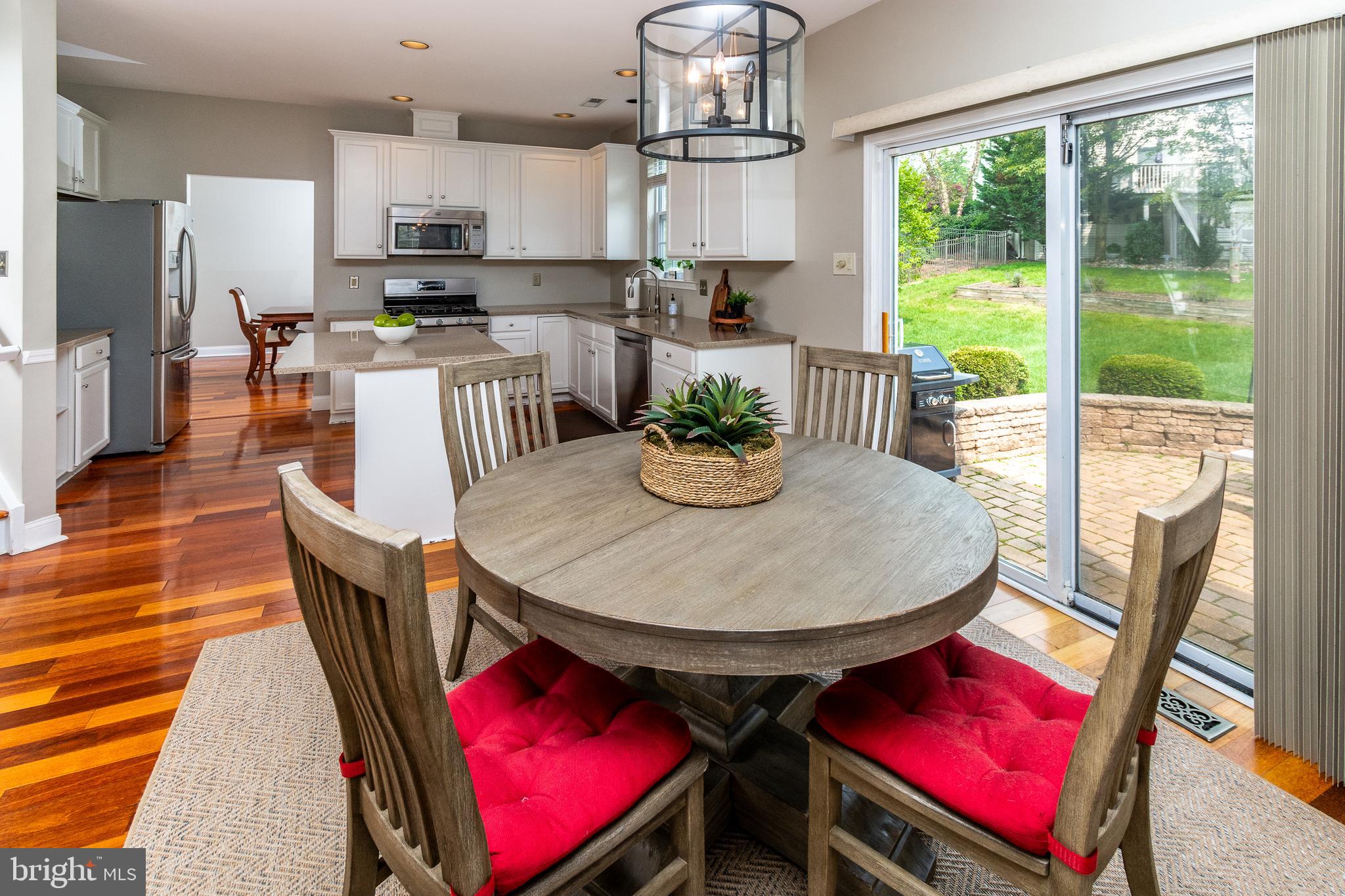 NORTH POINTE - Residential