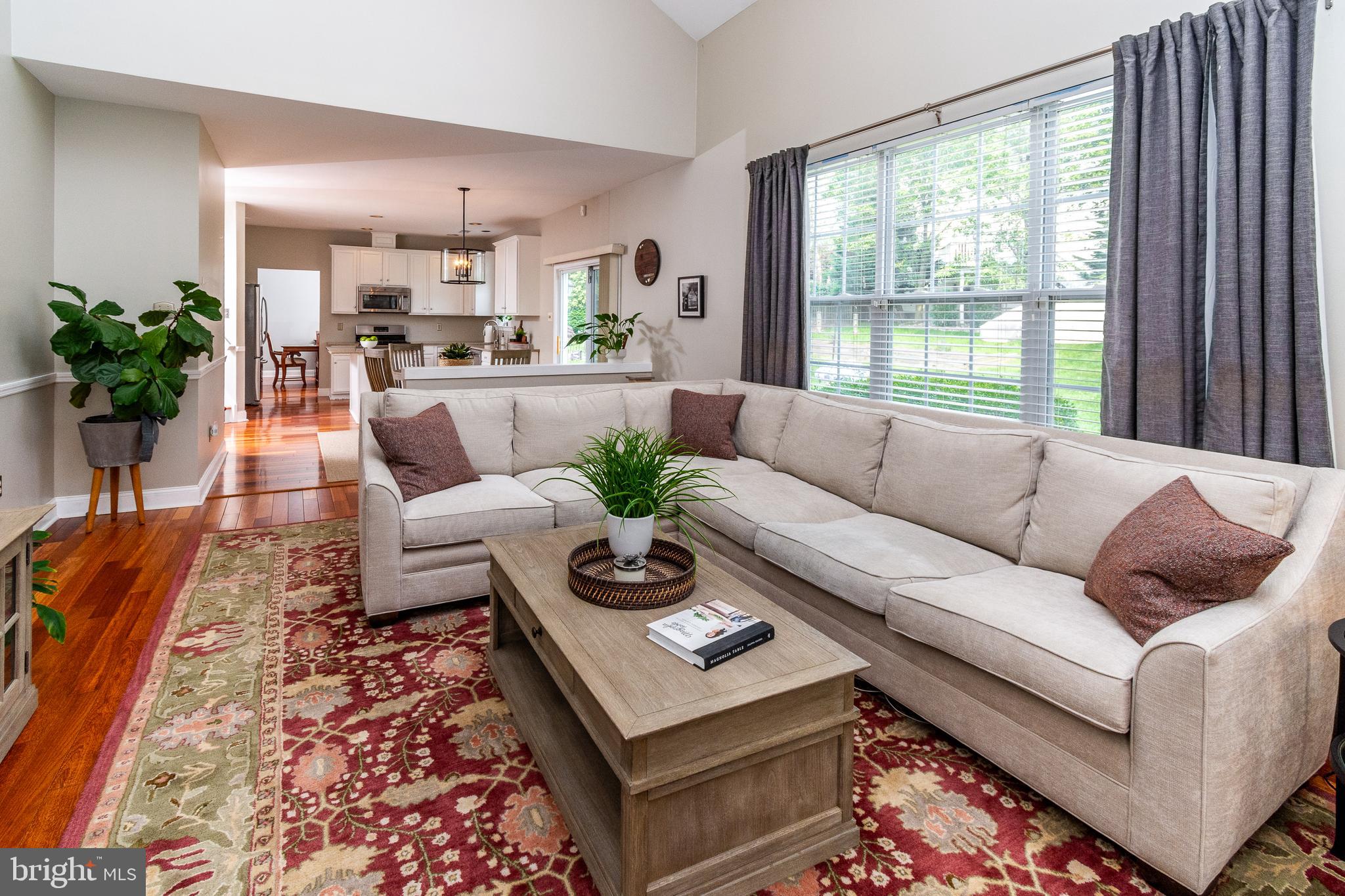 NORTH POINTE - Residential