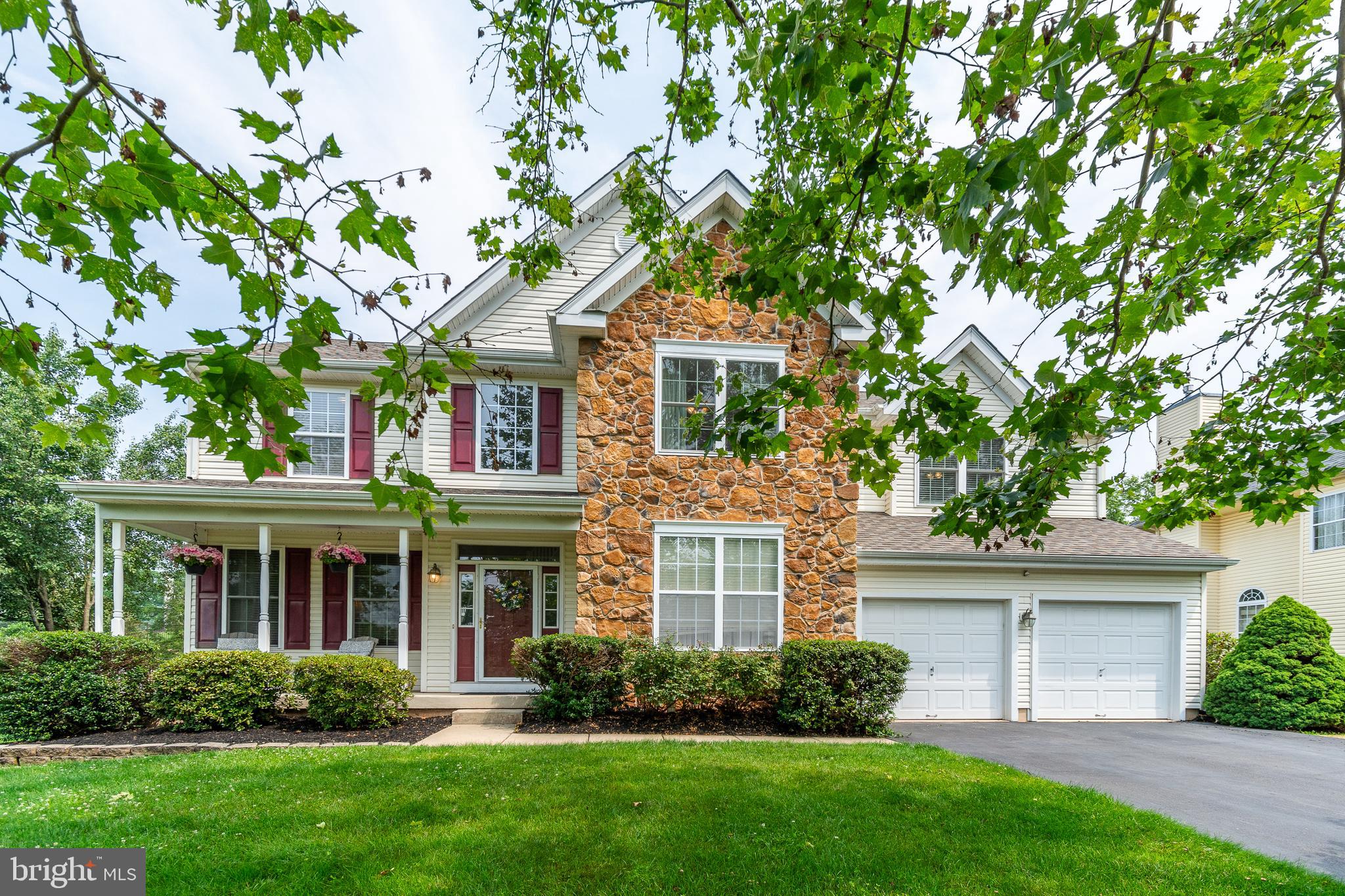 NORTH POINTE - Residential