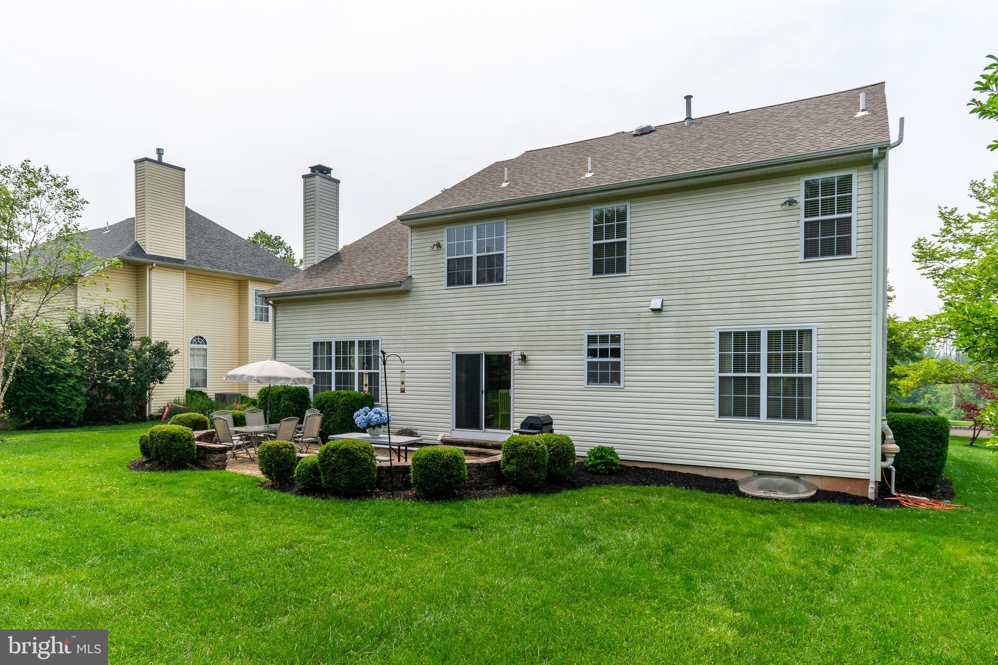 NORTH POINTE - Residential