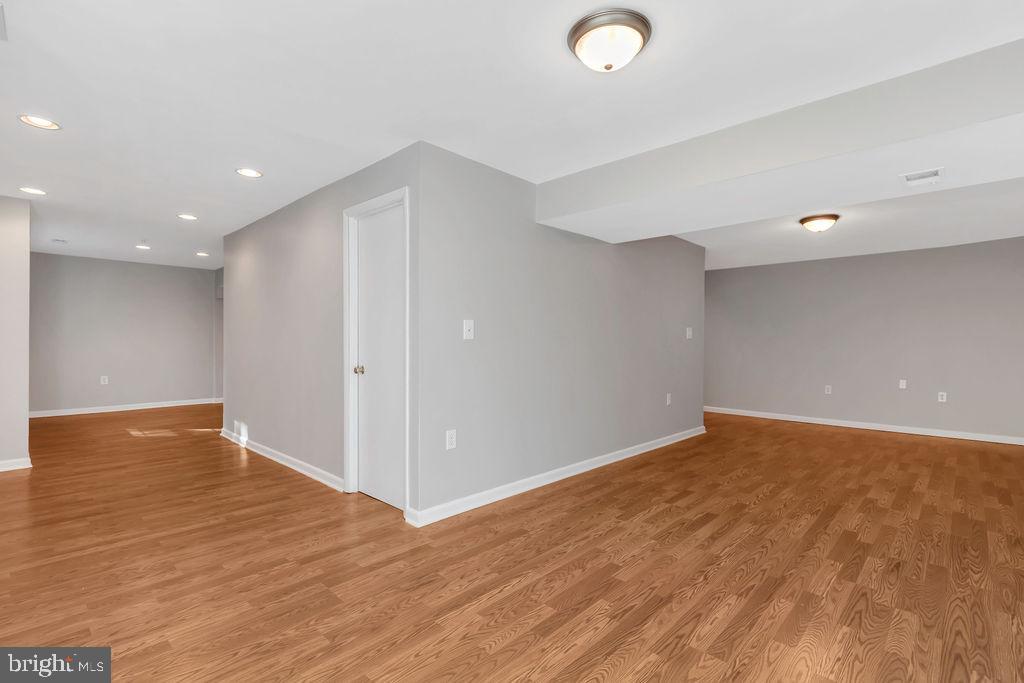 CONNEMARA WOODS - Residential