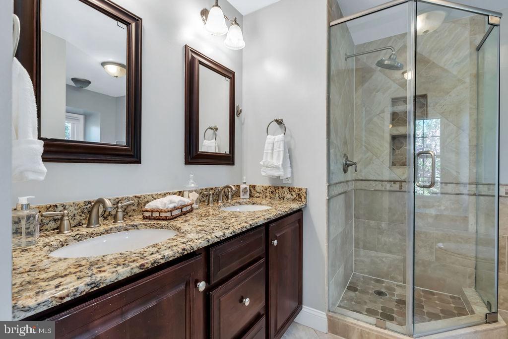 CONNEMARA WOODS - Residential