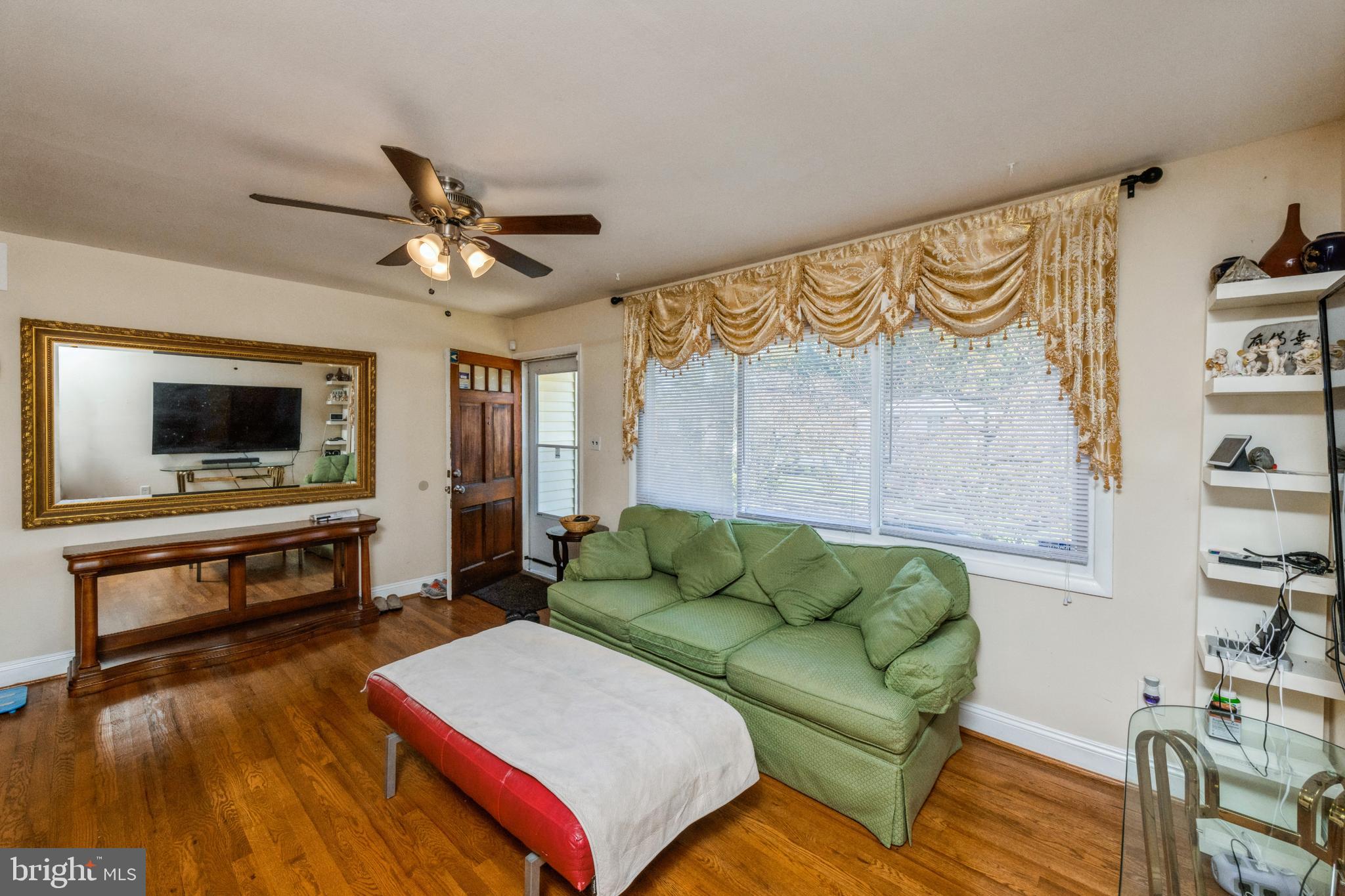 BROOKE MANOR - Residential