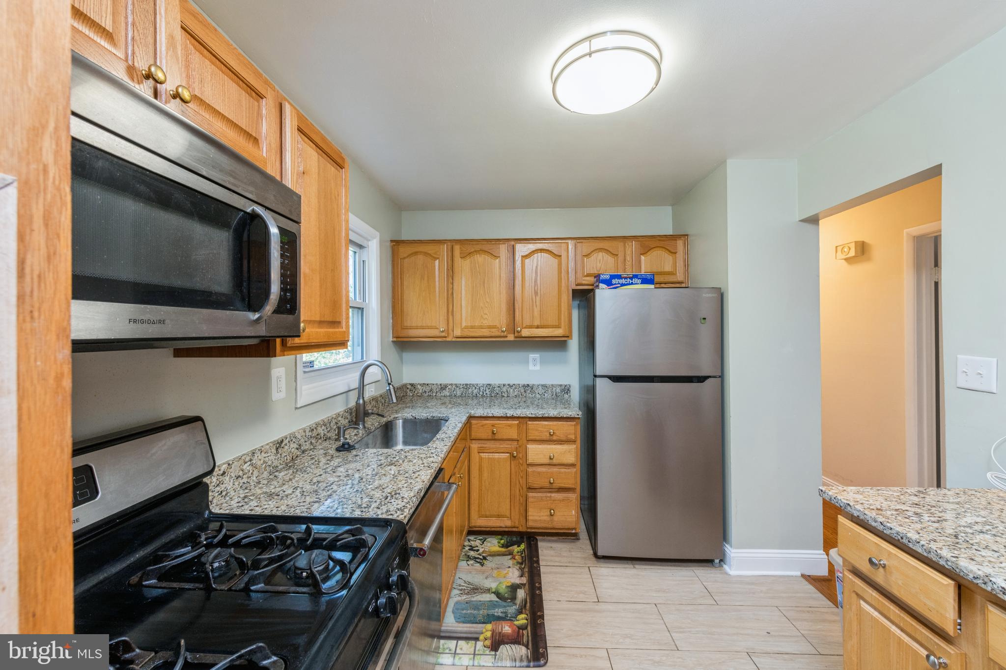 BROOKE MANOR - Residential