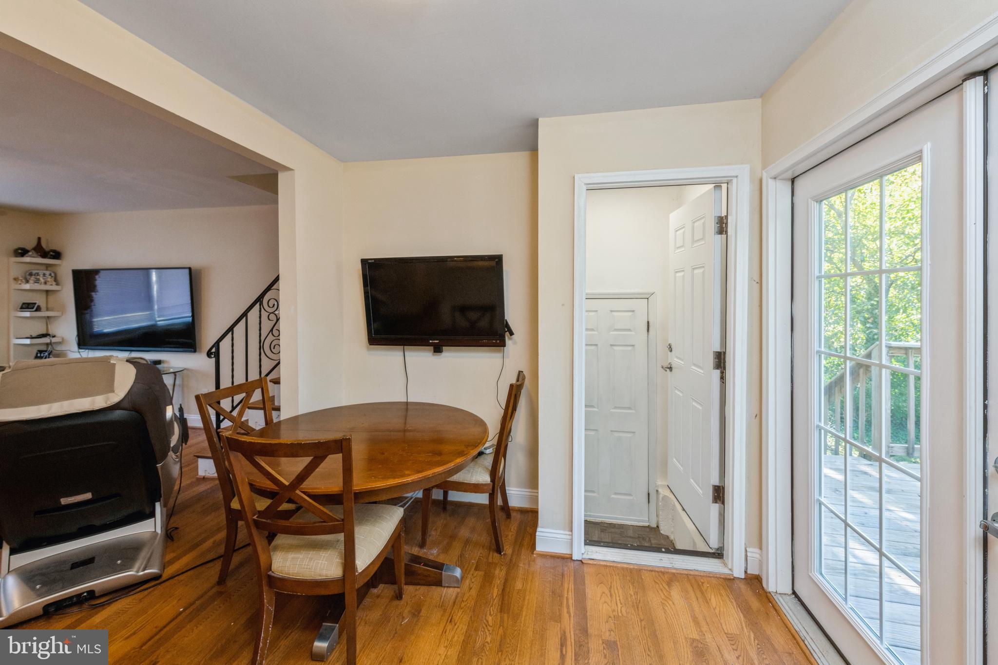 BROOKE MANOR - Residential