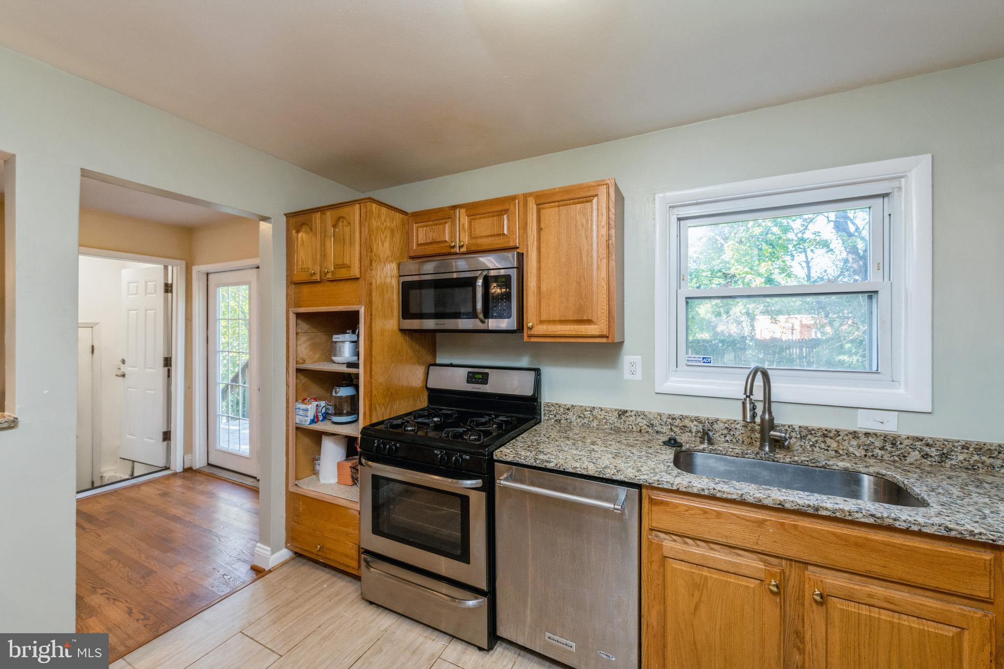 BROOKE MANOR - Residential