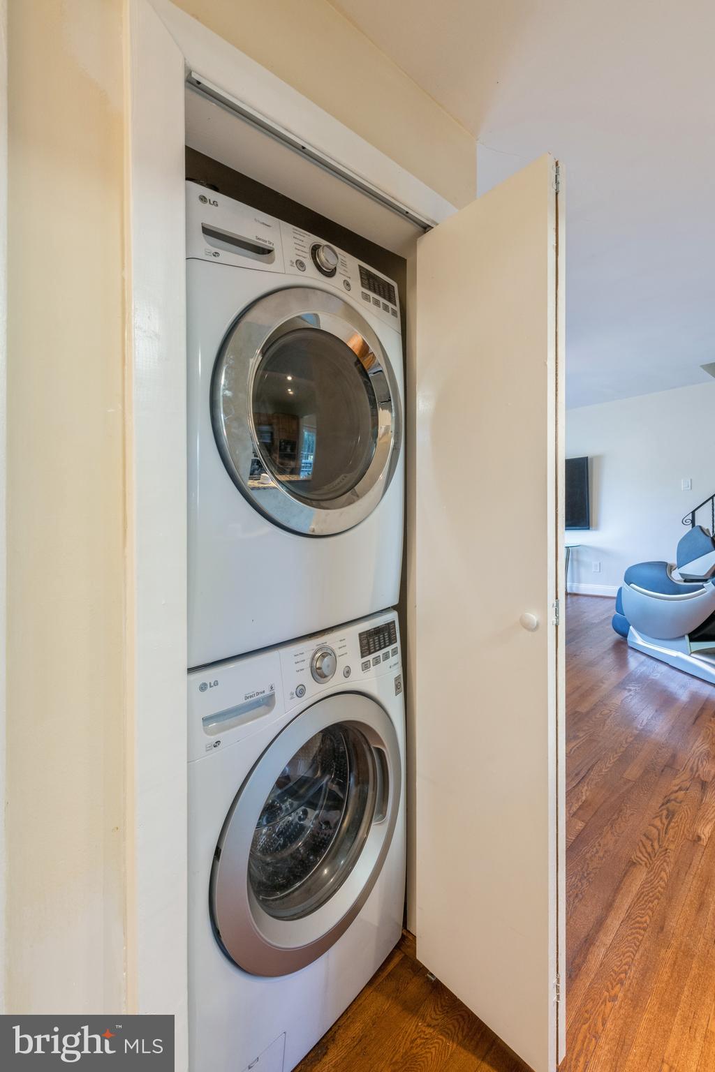 BROOKE MANOR - Residential