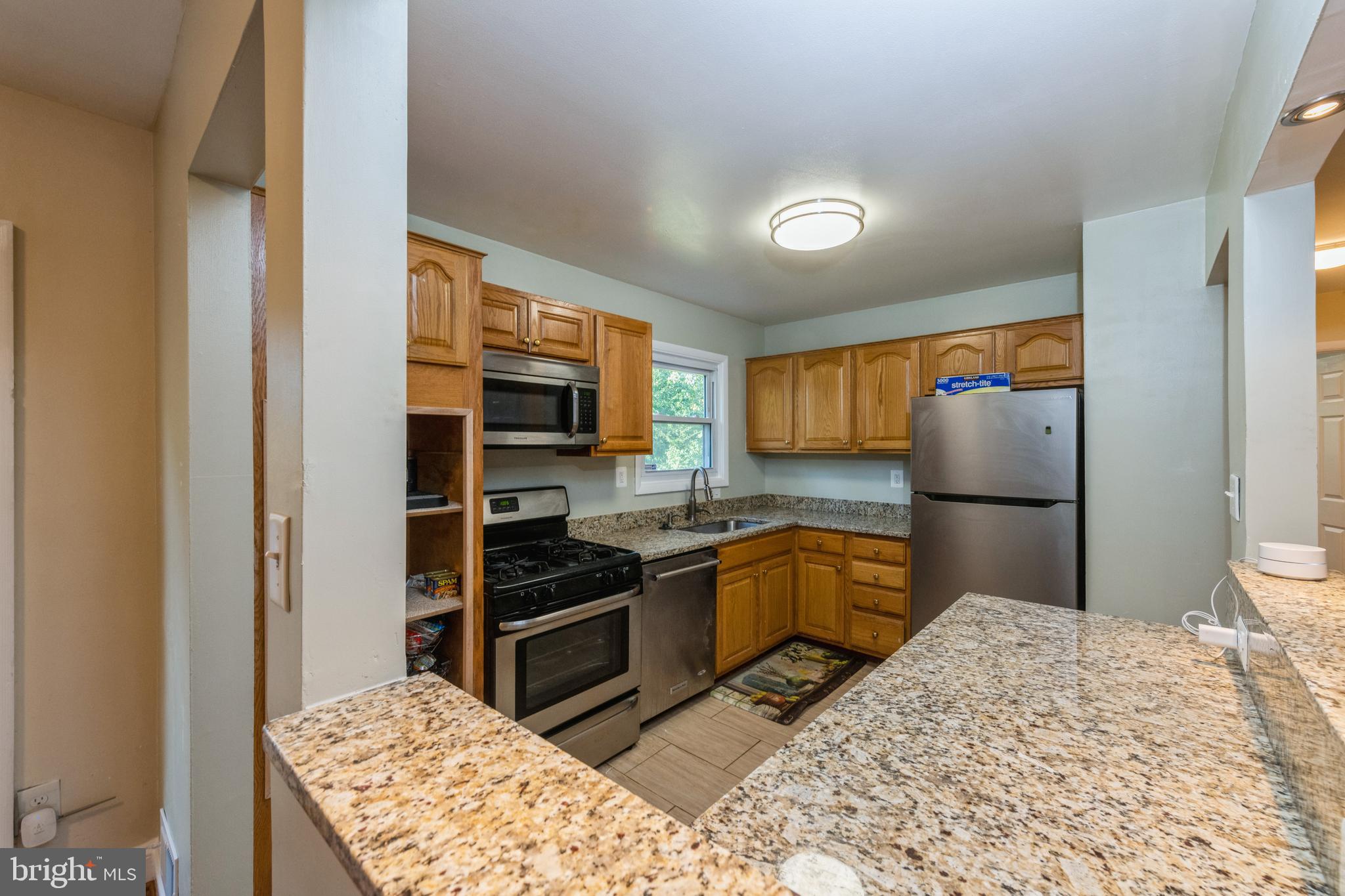 BROOKE MANOR - Residential