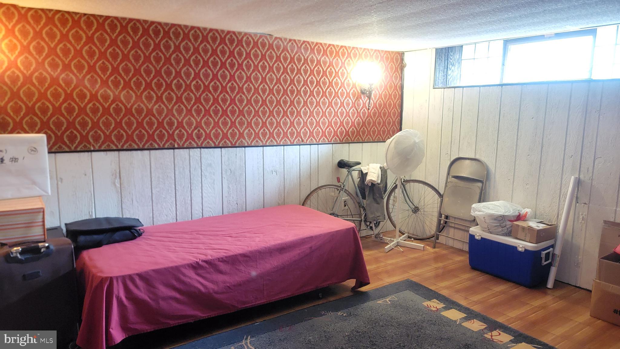 LAWNCREST - Residential Lease