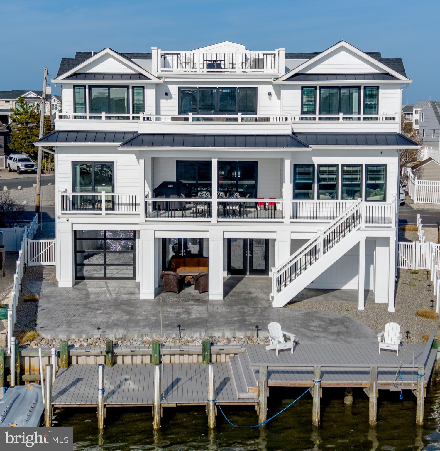 432 MORRIS BOULEVARD