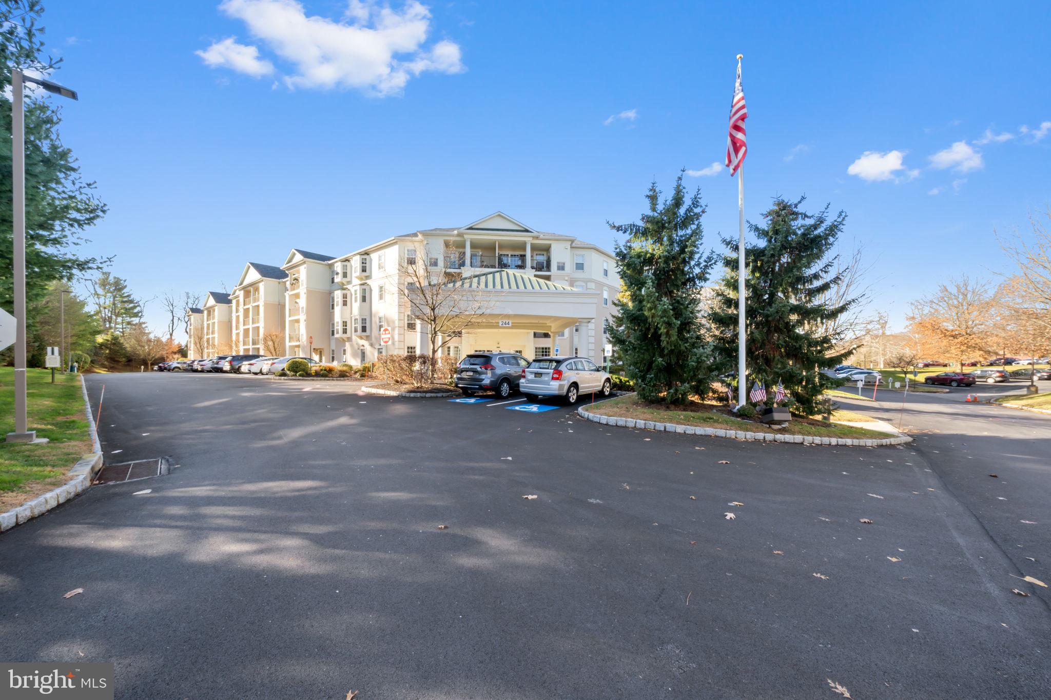 WINDSOR AT GLEN MI - Residential