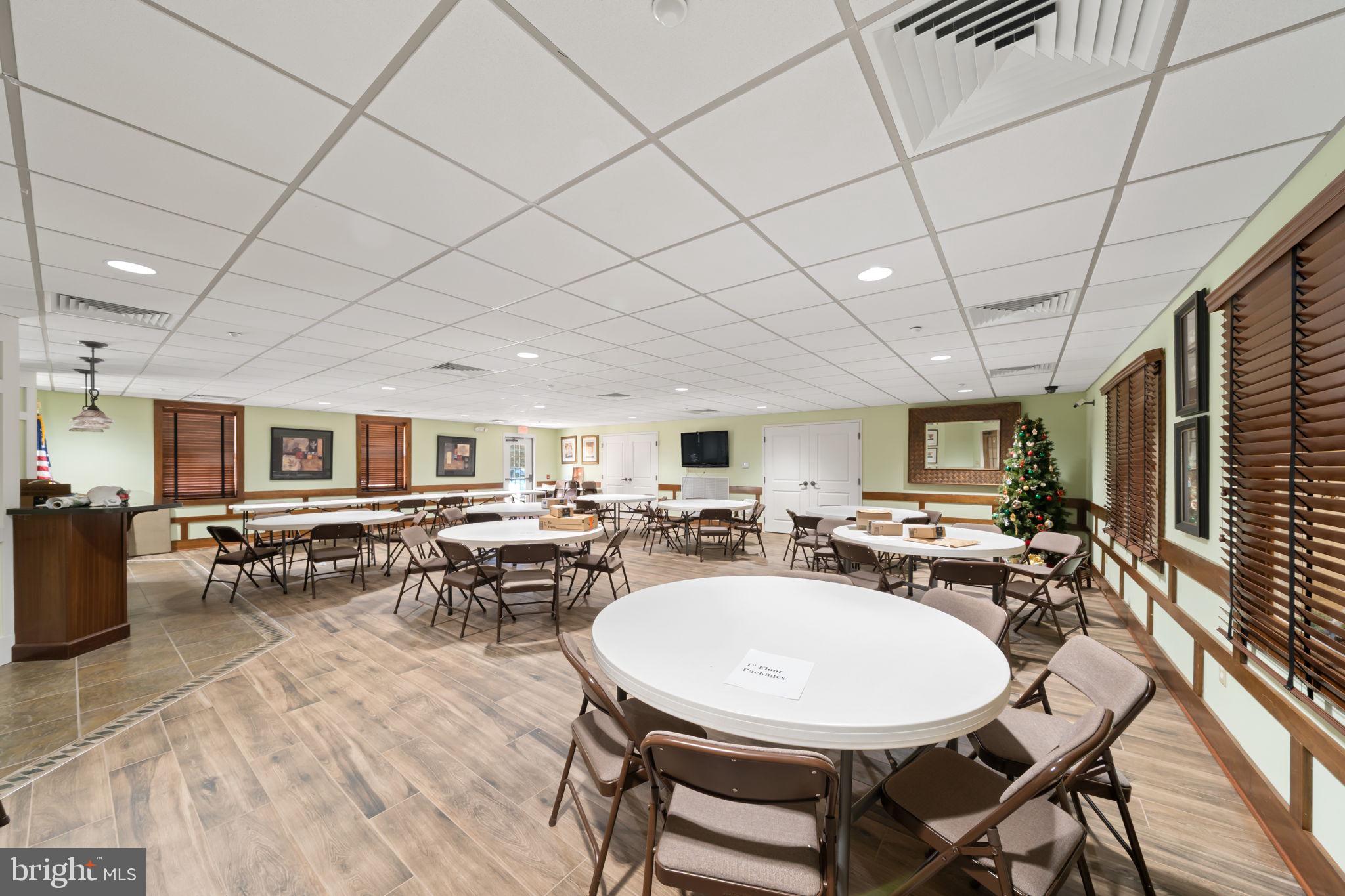 WINDSOR AT GLEN MI - Residential