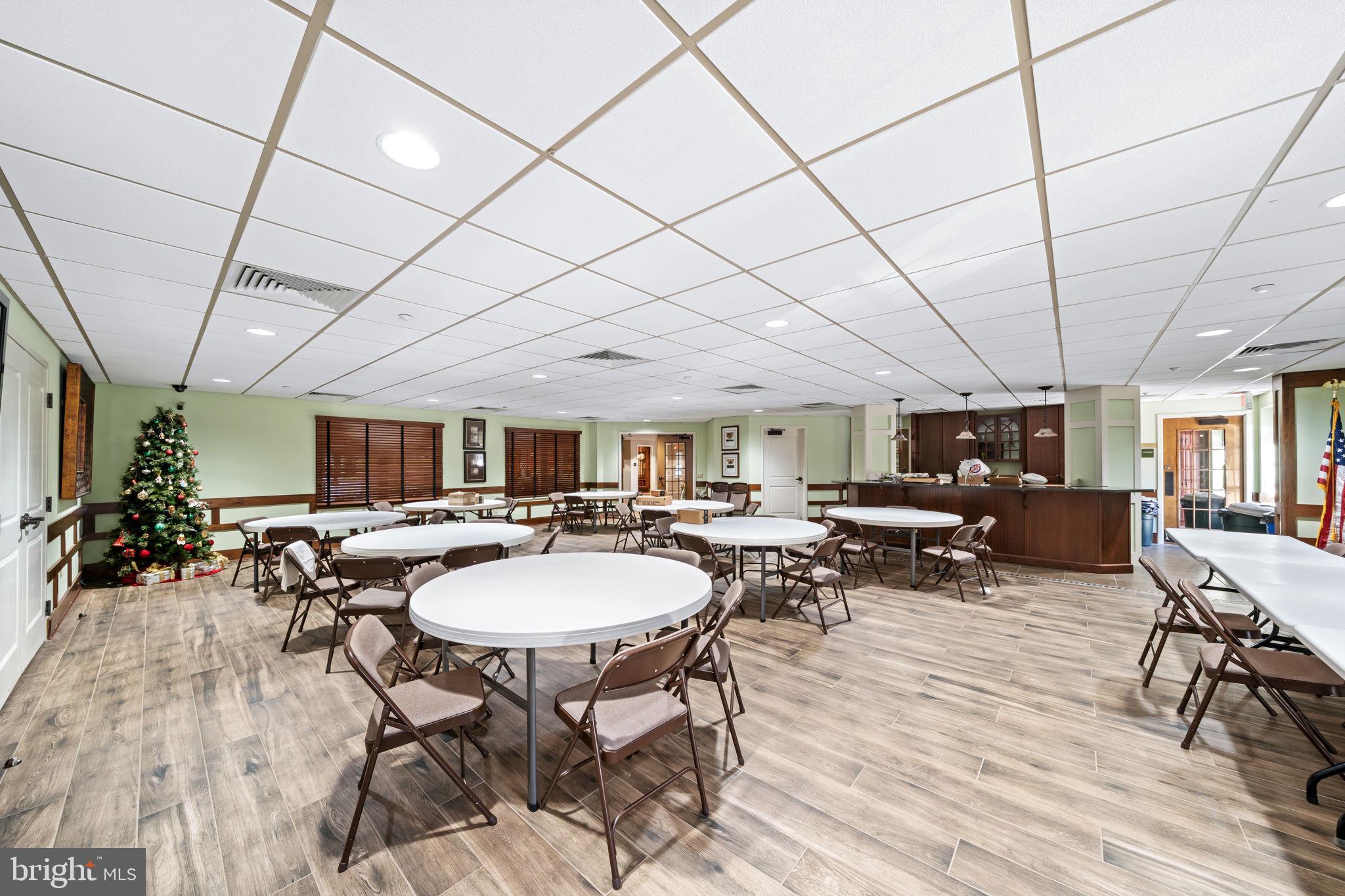 WINDSOR AT GLEN MI - Residential