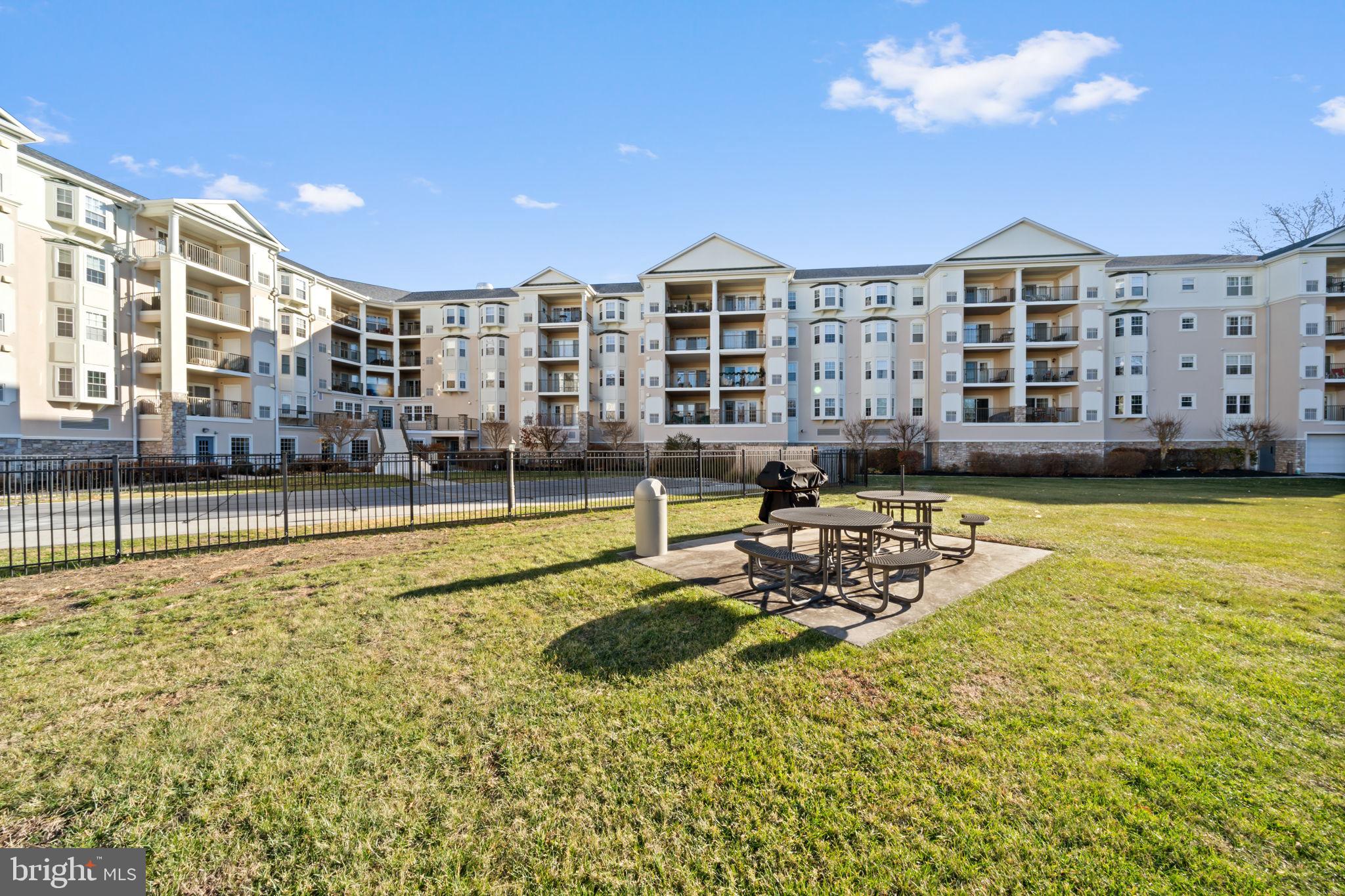 WINDSOR AT GLEN MI - Residential