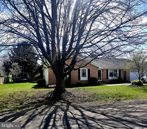 139 Dartmouth Lane, Falling Waters, WV 25419 - MLS#: WVBE2039028
