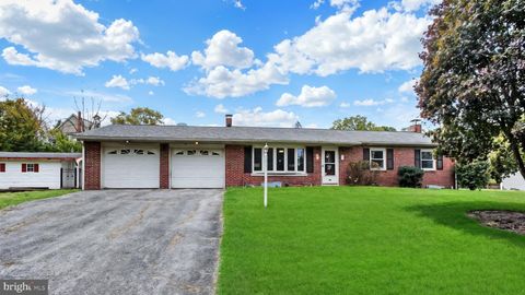 141 W WATER STREET YOE PA 17313