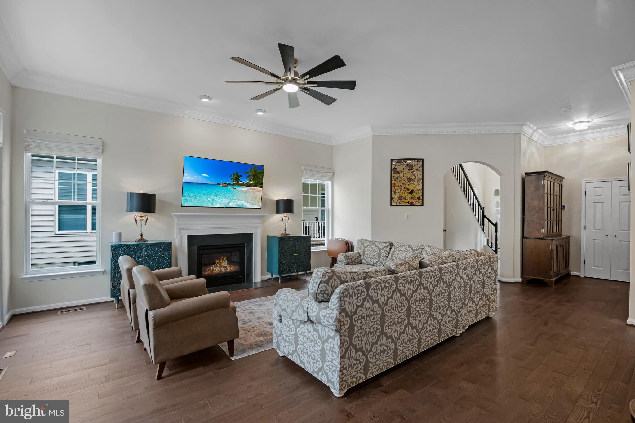 LAKE POINT ROUND HILL - Residential