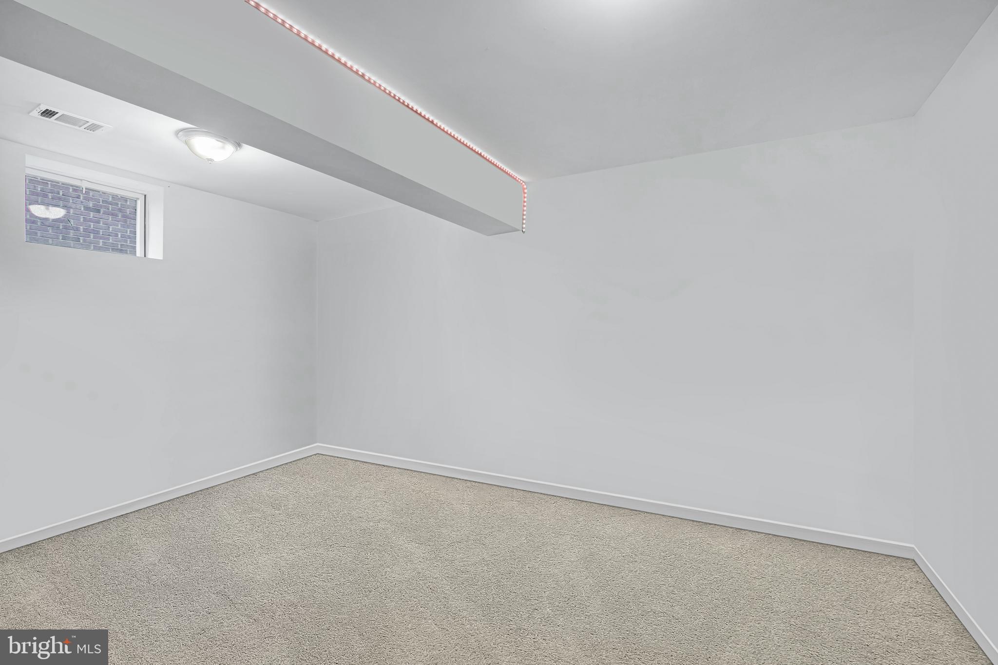 LAKE POINT ROUND HILL - Residential