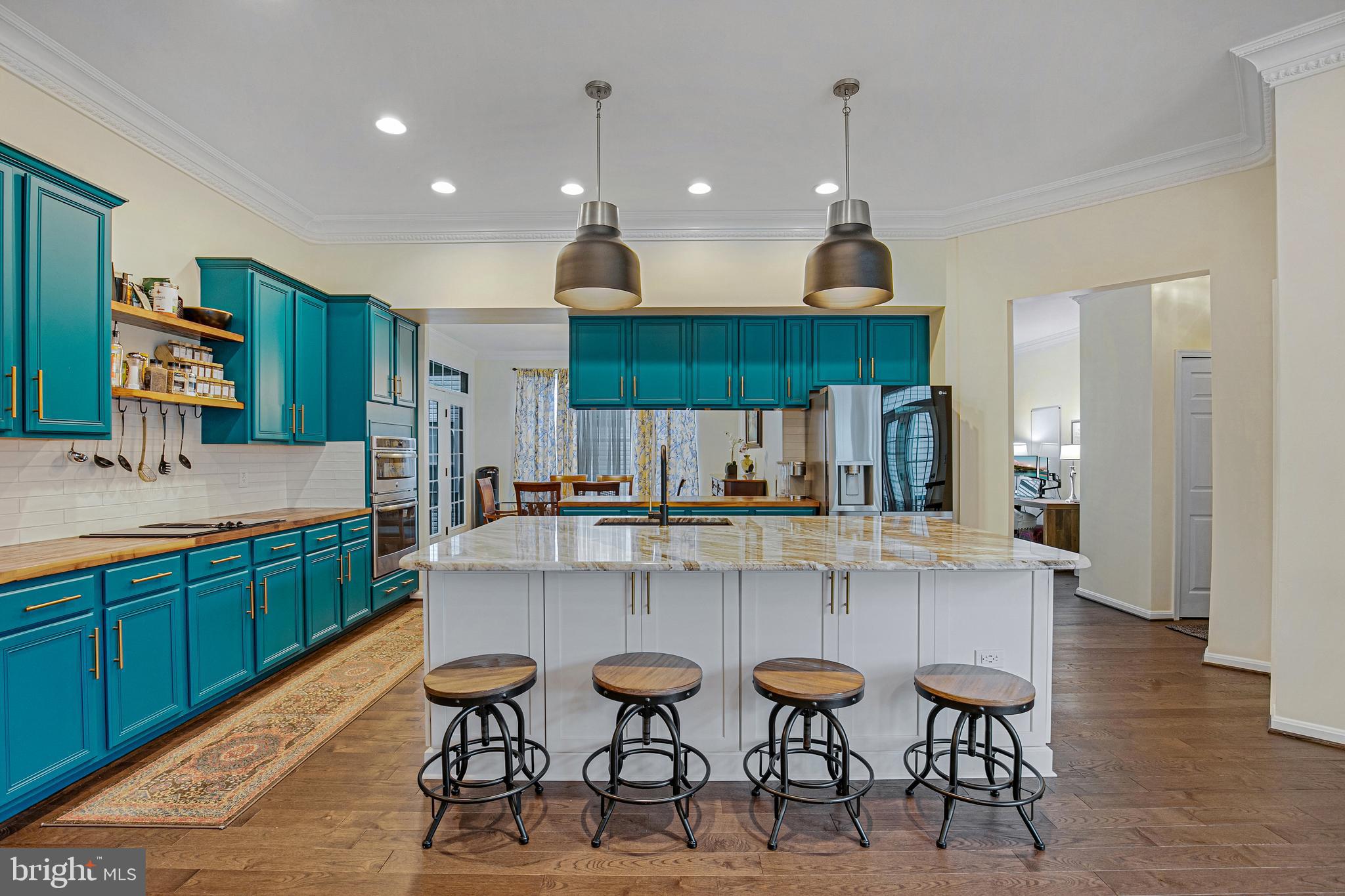 LAKE POINT ROUND HILL - Residential