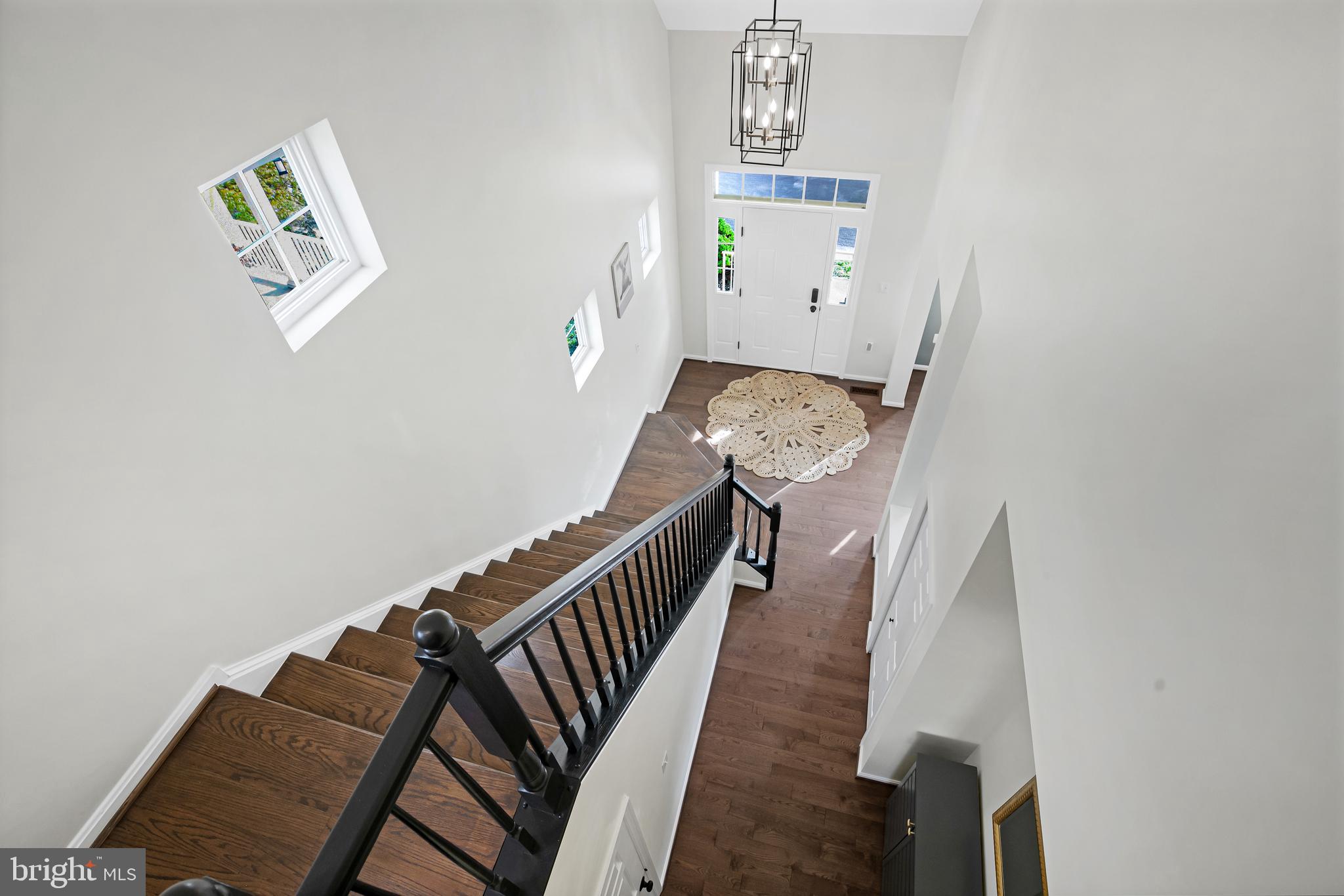 LAKE POINT ROUND HILL - Residential