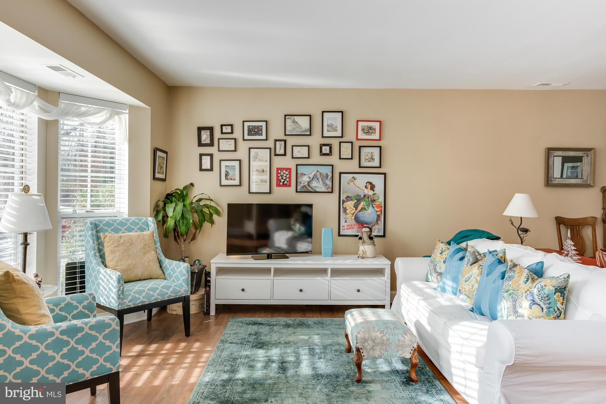 MARINERS LANDING - Residential