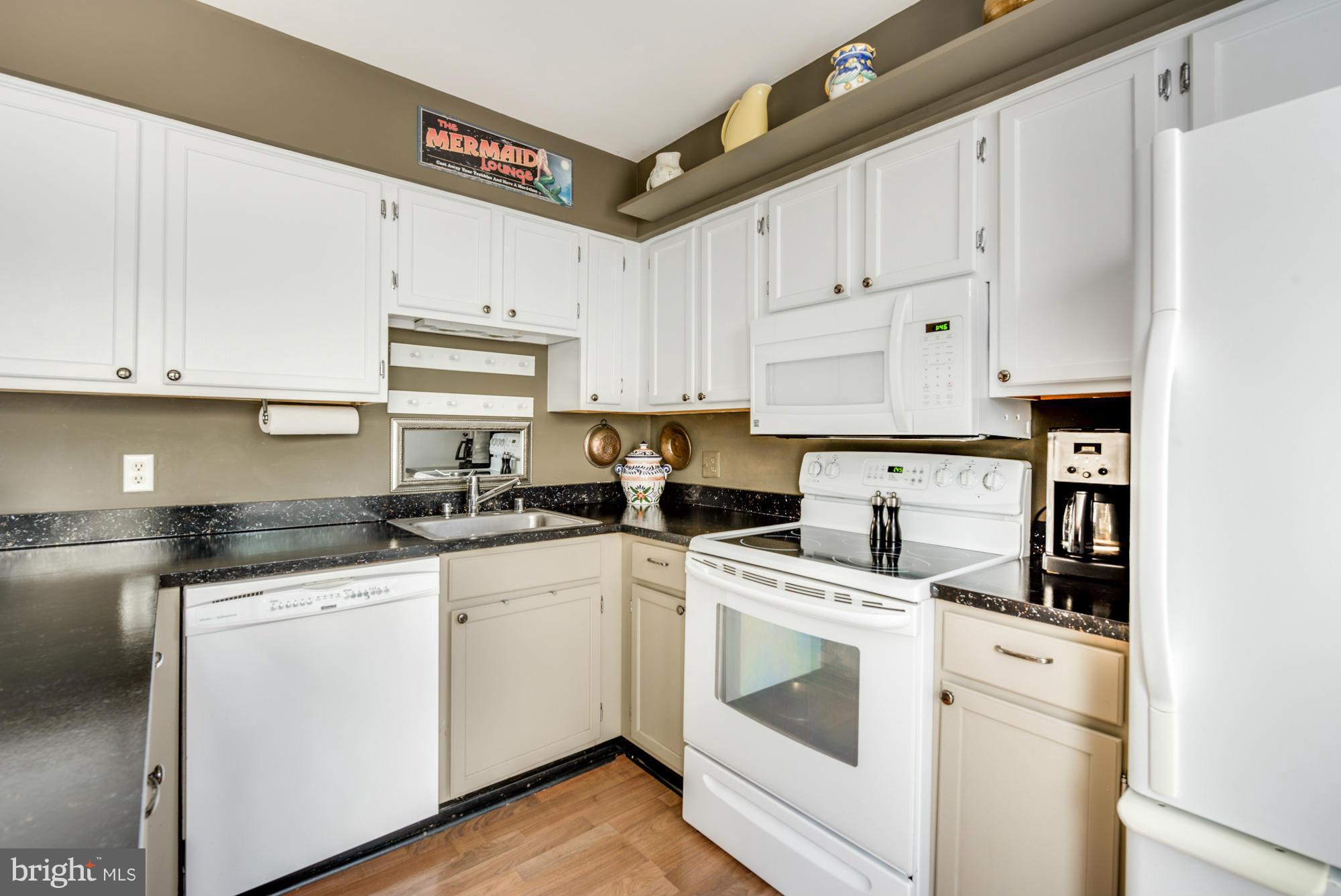 MARINERS LANDING - Residential