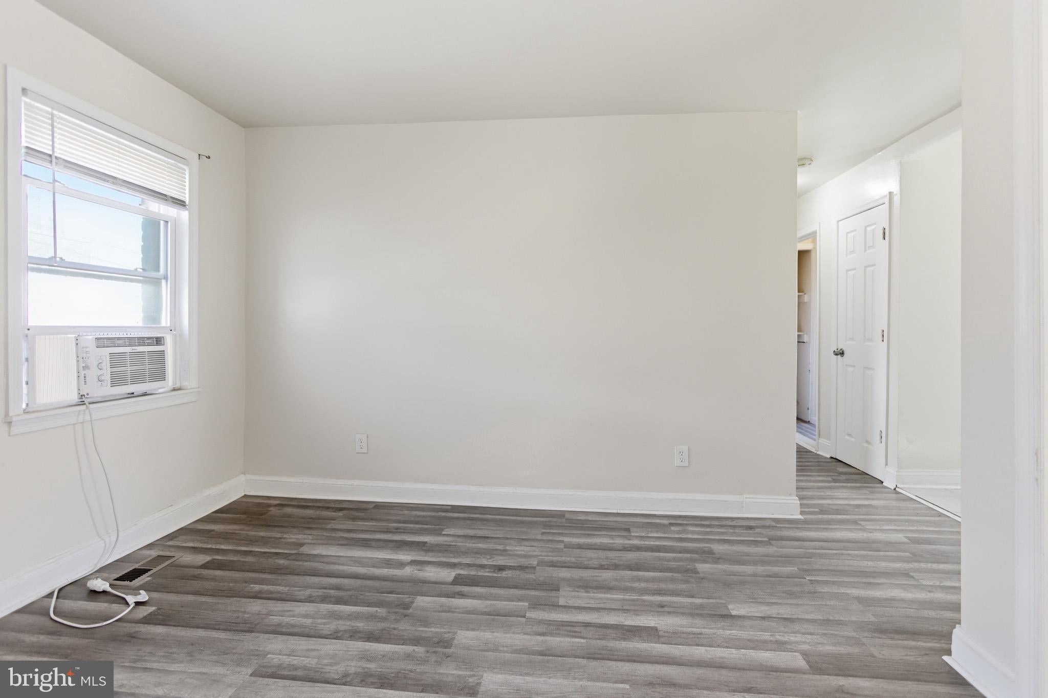 101 WAYNE PLACE SE 2
