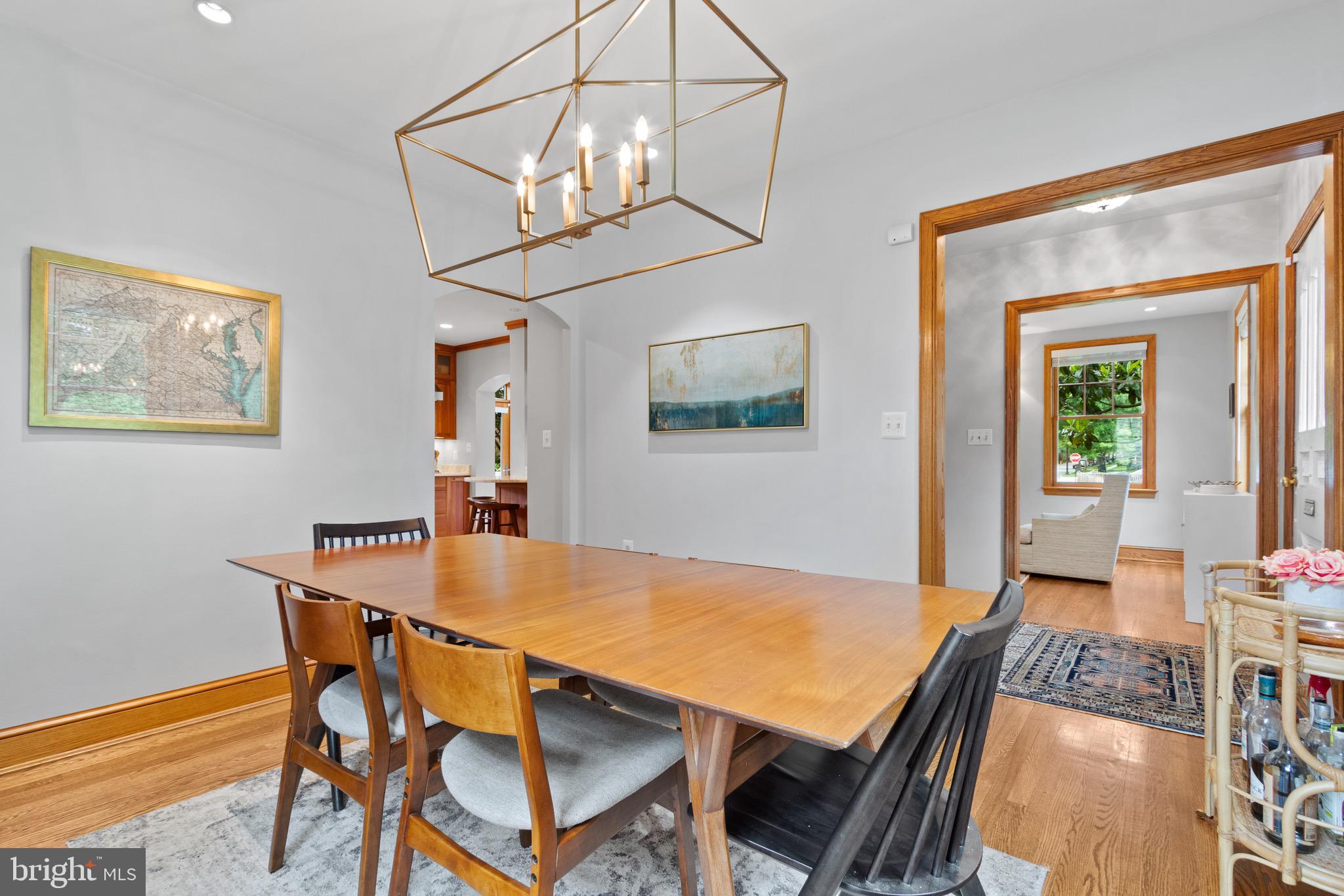 ARLINGTON HEIGHTS - Residential