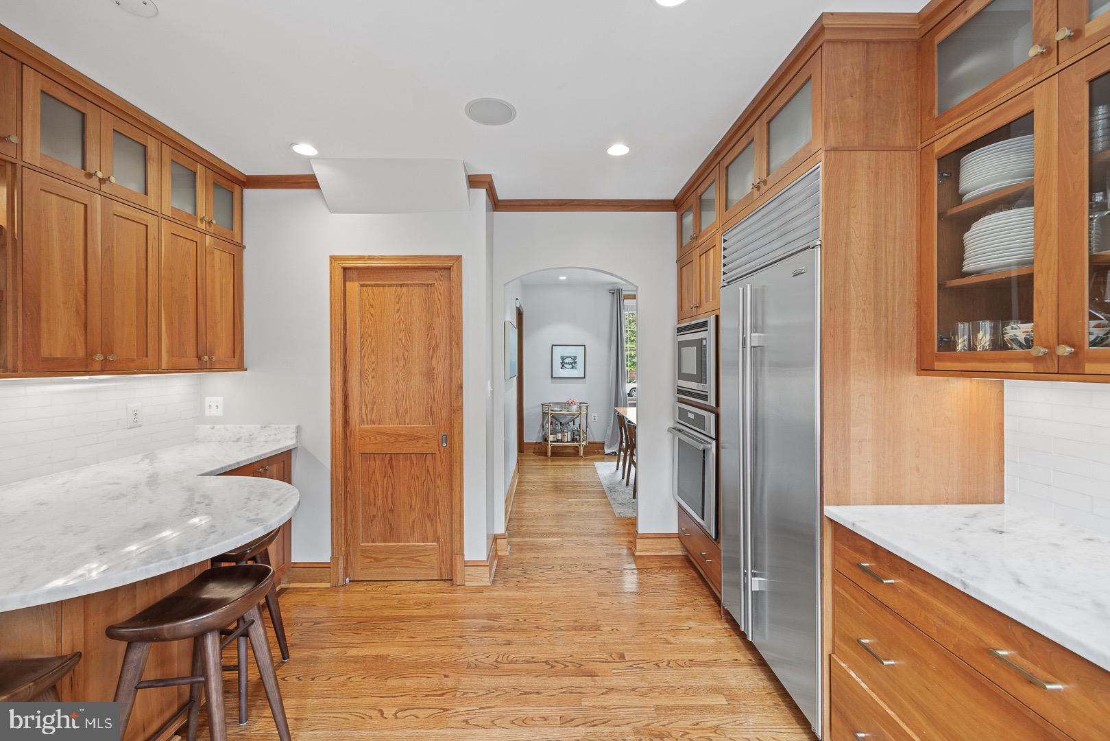 ARLINGTON HEIGHTS - Residential