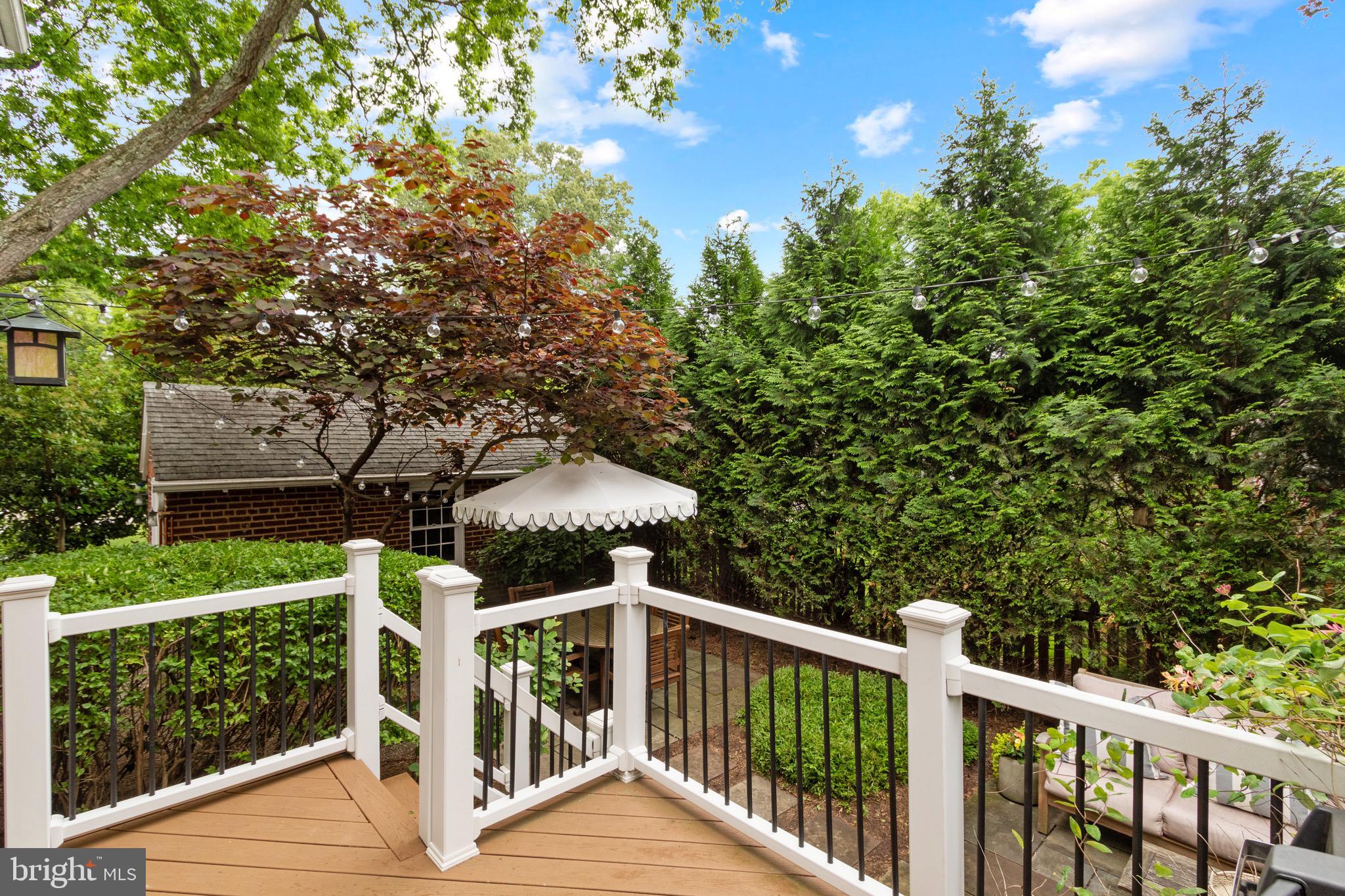 ARLINGTON HEIGHTS - Residential