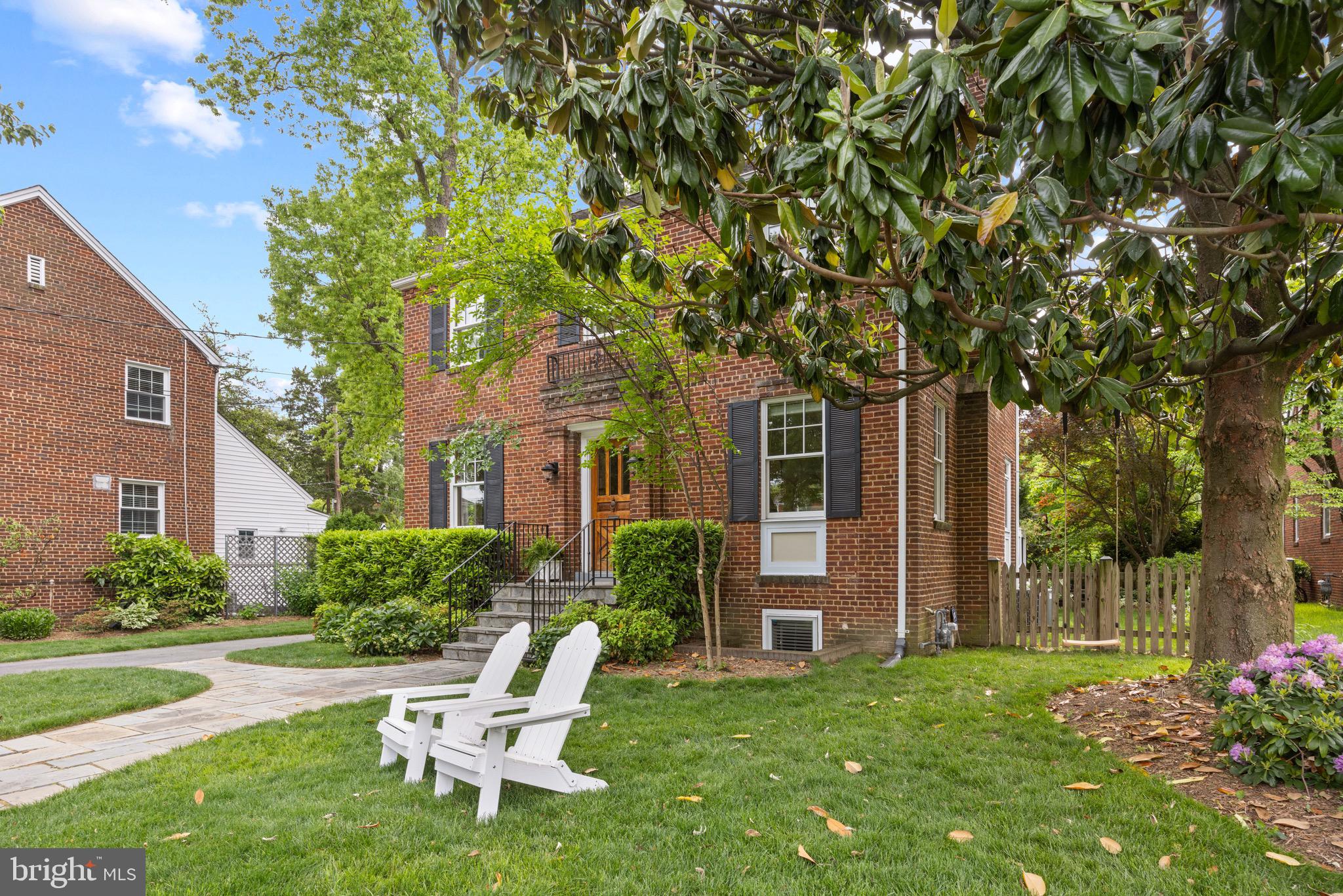 ARLINGTON HEIGHTS - Residential